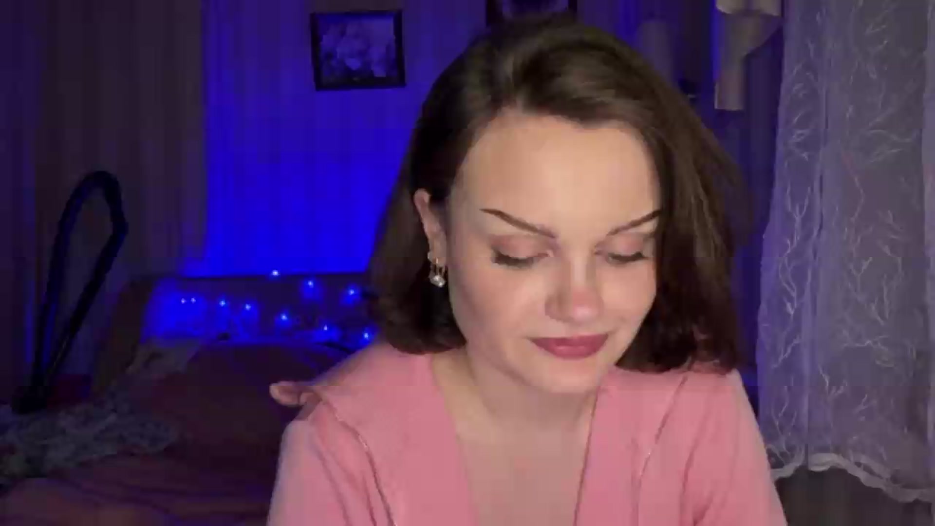Gallery image thumbnail from Cure_me's myfreecams stream on, 06/08/2026, 19:13 image 1 of 20