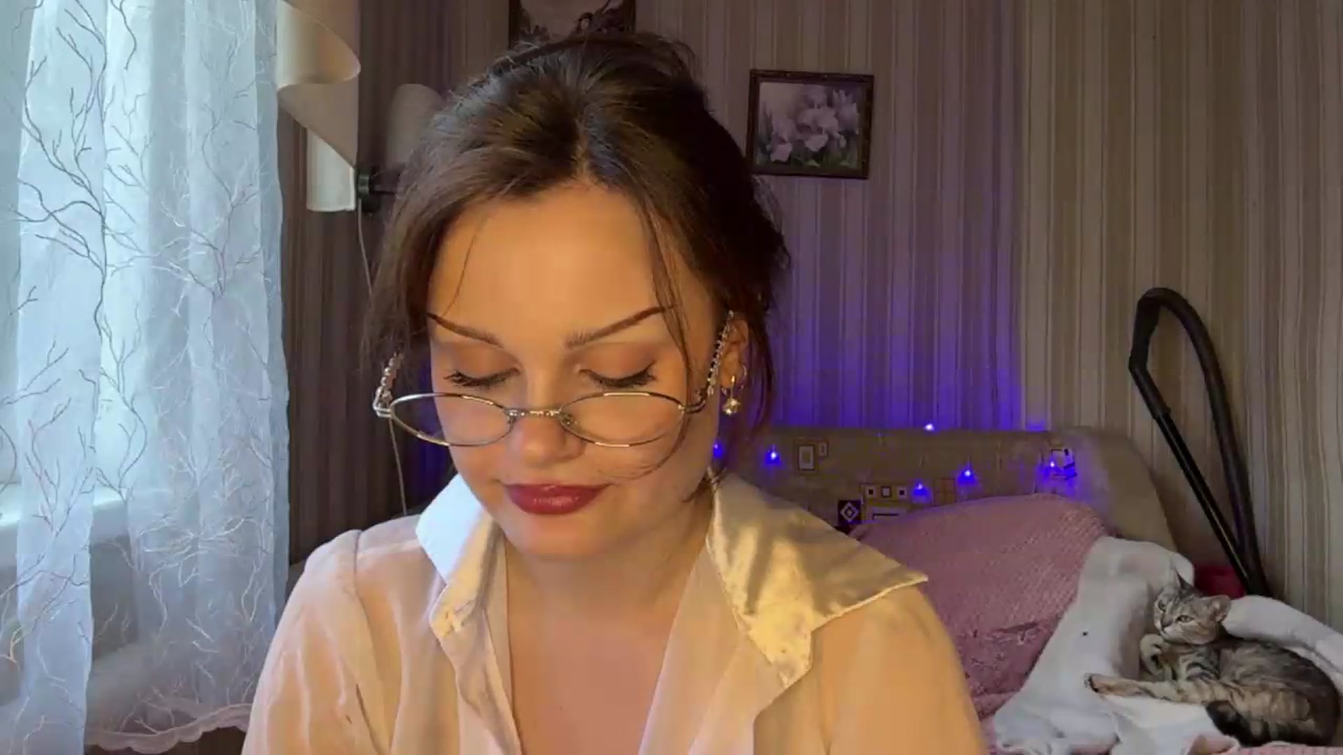 Gallery image thumbnail from Cure_me's myfreecams stream on, 06/10/2026, 16:02 image 18 of 20