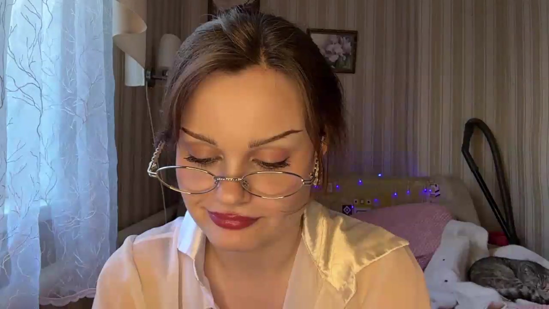 Gallery image thumbnail from Cure_me's myfreecams stream on, 06/10/2026, 16:02 image 4 of 20