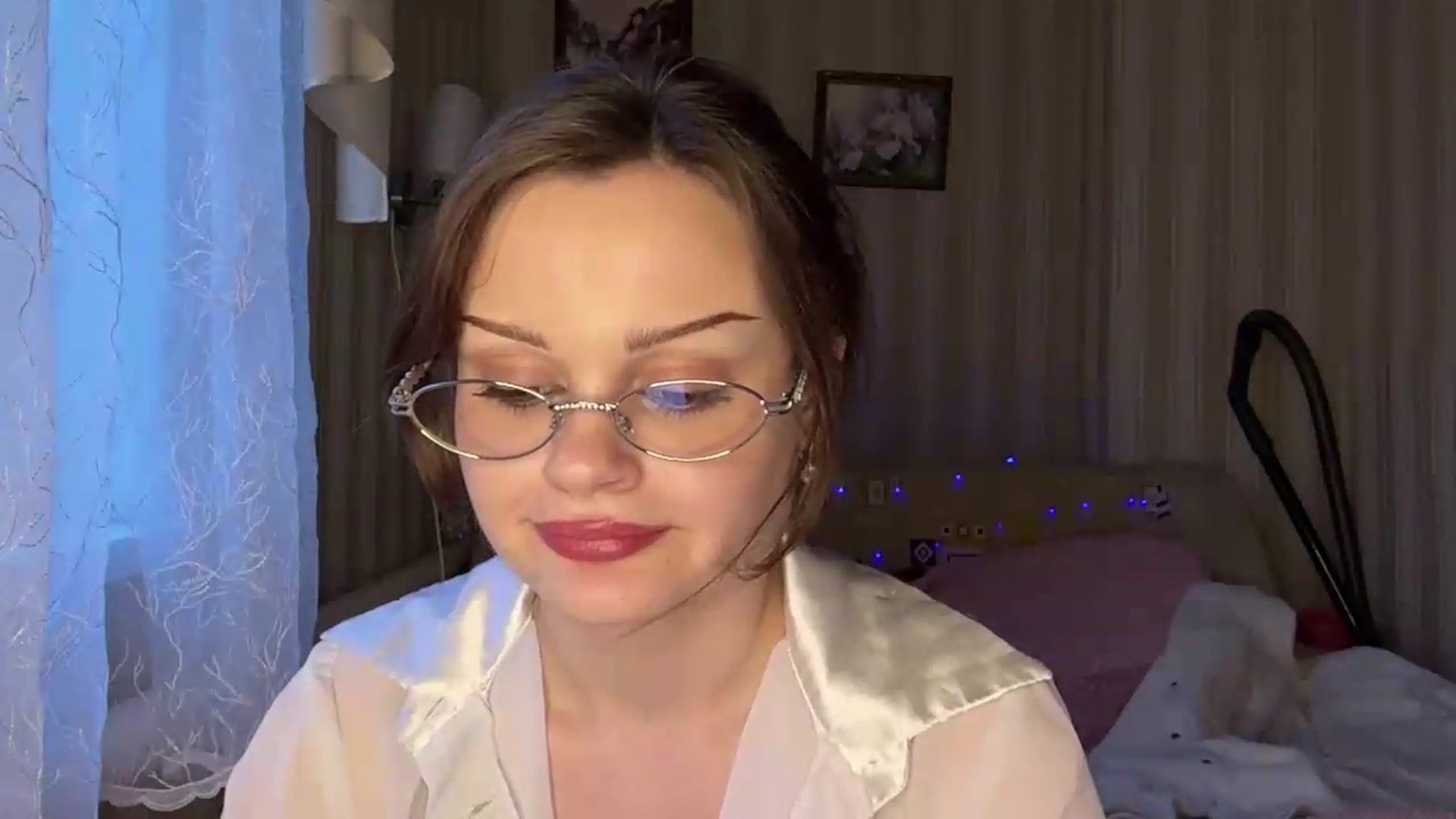 Gallery image thumbnail from Cure_me's myfreecams stream on, 06/10/2026, 18:00 image 3 of 20