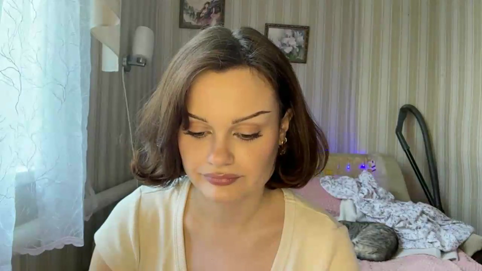 Gallery image thumbnail from Cure_me's myfreecams stream on, 06/11/2026, 11:28 image 10 of 20