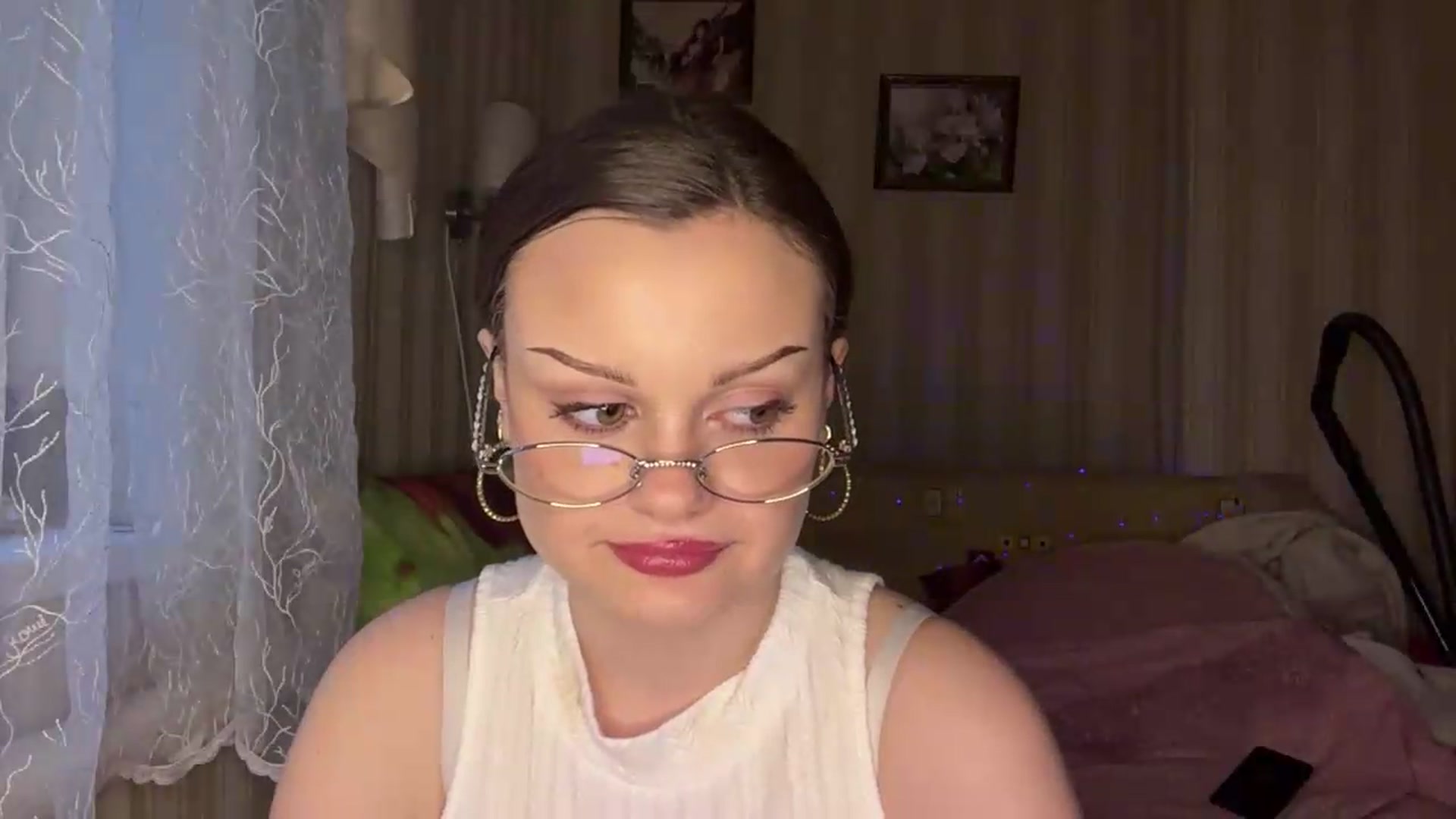 Gallery image thumbnail from Cure_me's myfreecams stream on, 06/12/2026, 17:03 image 7 of 20