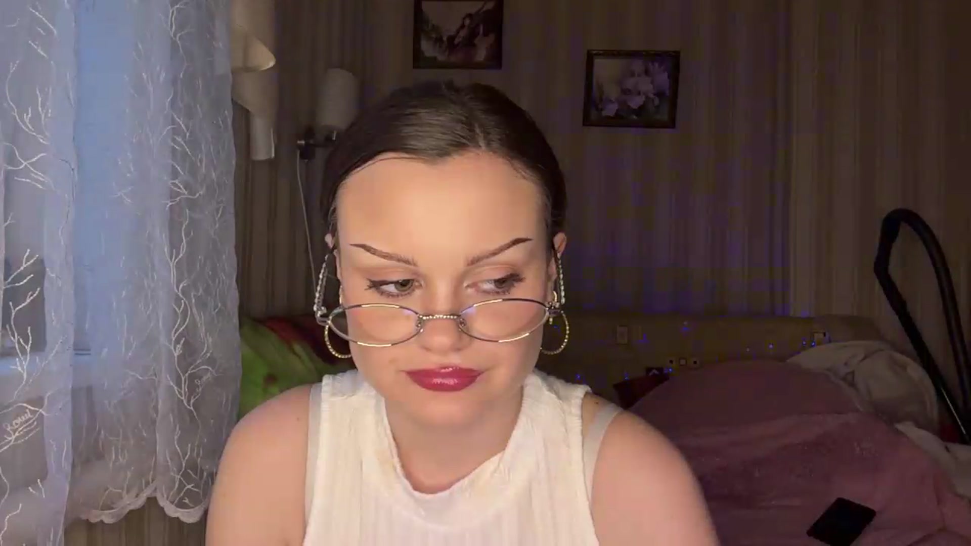 Gallery image thumbnail from Cure_me's myfreecams stream on, 06/12/2026, 17:03 image 3 of 20