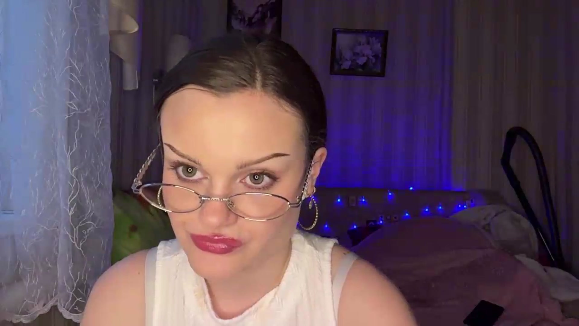Gallery image thumbnail from Cure_me's myfreecams stream on, 06/12/2026, 17:03 image 10 of 20