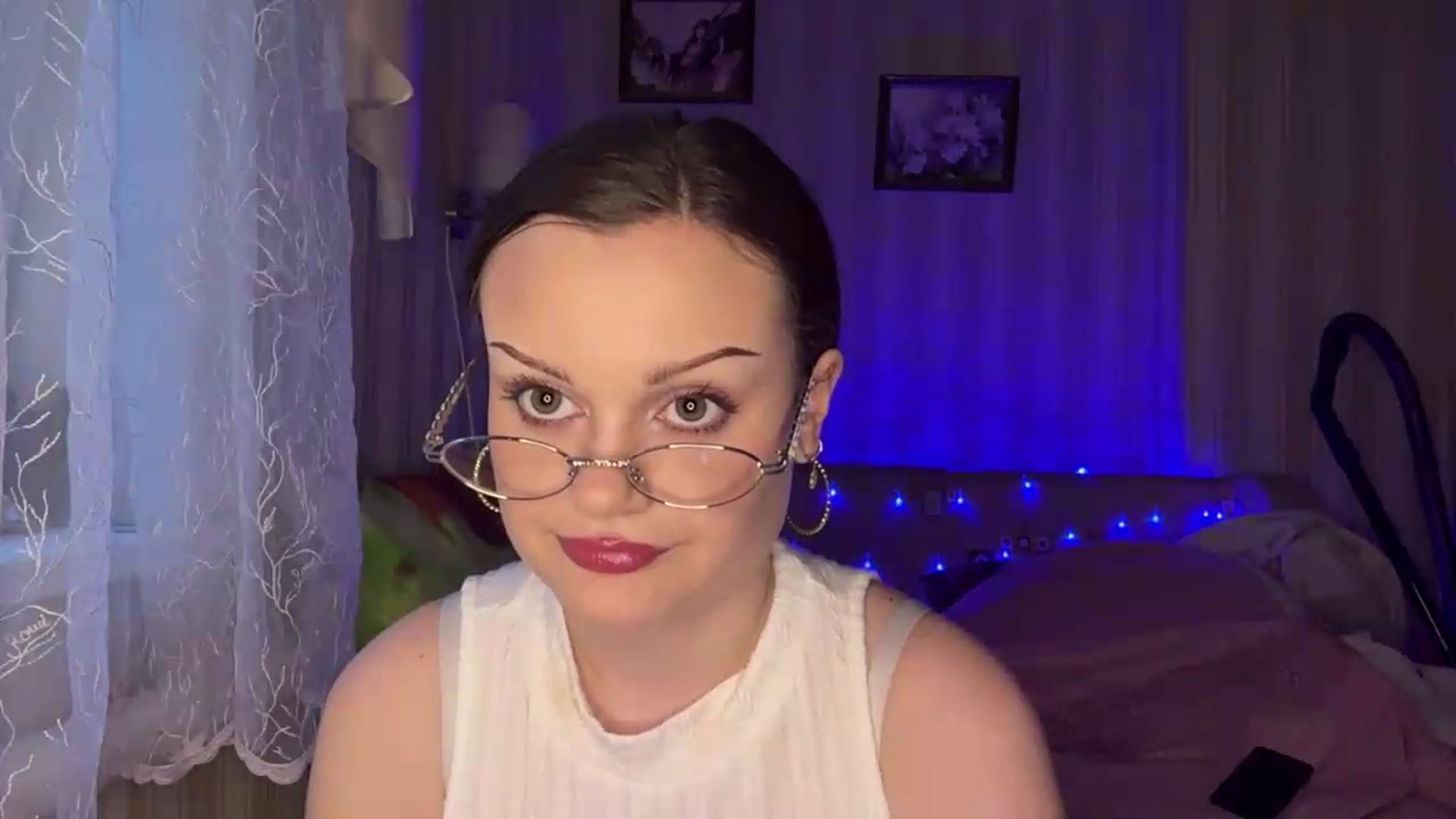 Gallery image thumbnail from Cure_me's myfreecams stream on, 06/12/2026, 17:03 image 2 of 20