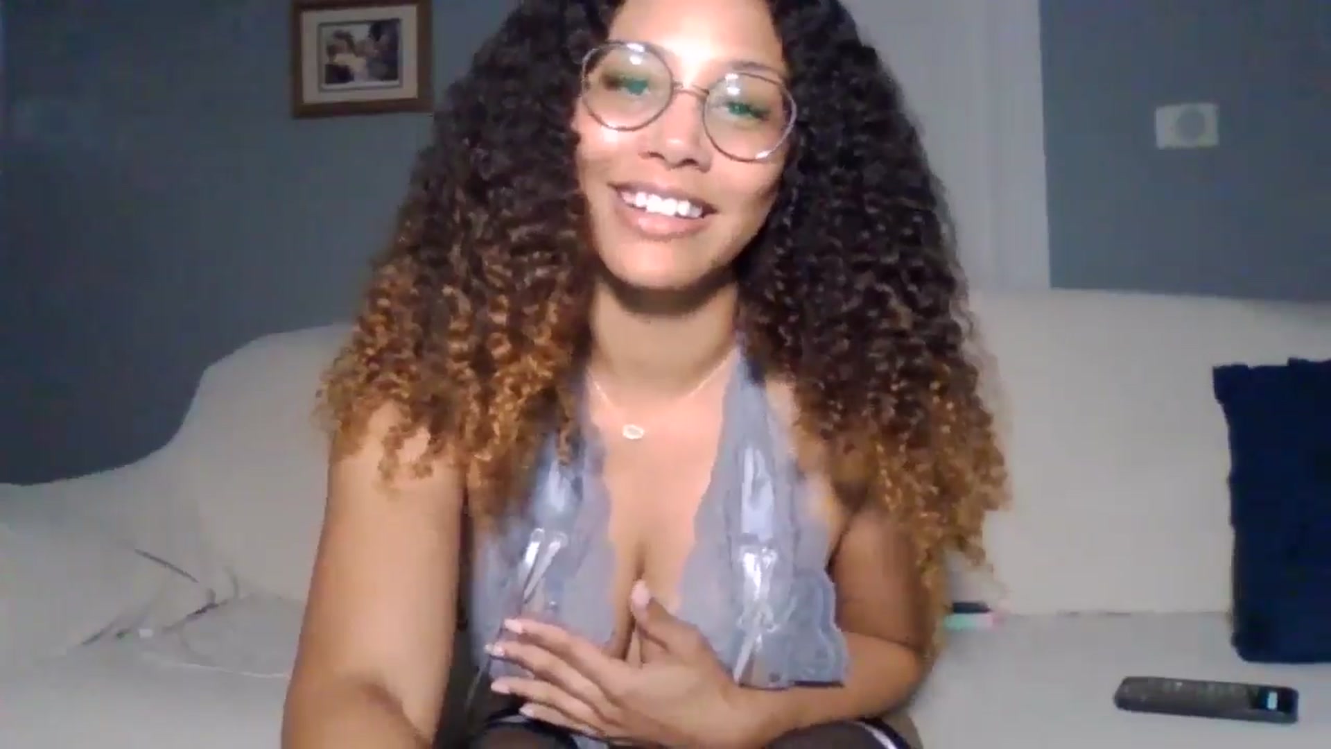 Gallery image thumbnail from Curlstoyou's myfreecams stream on, 07/16/2024, 16:03 image 4 of 20
