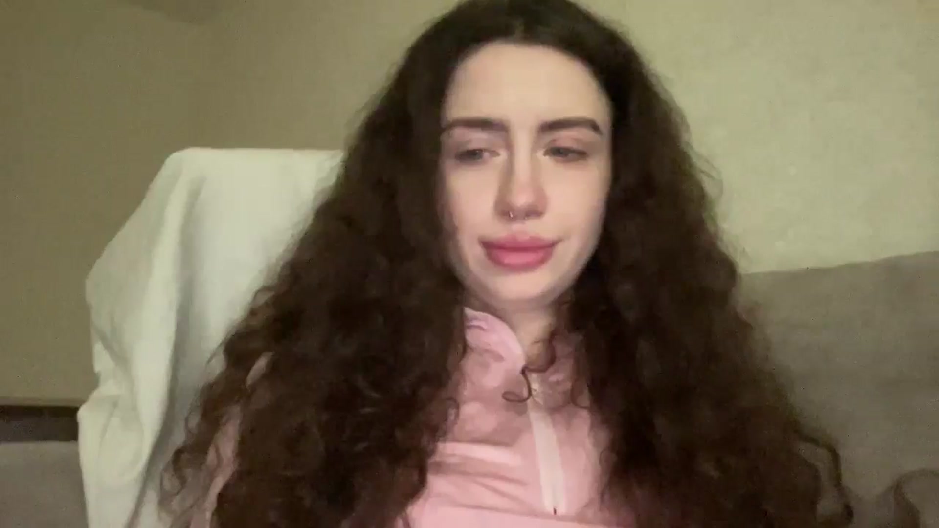Gallery image thumbnail from CurlyDream's myfreecams stream on, 12/17/2025, 14:49 image 10 of 20