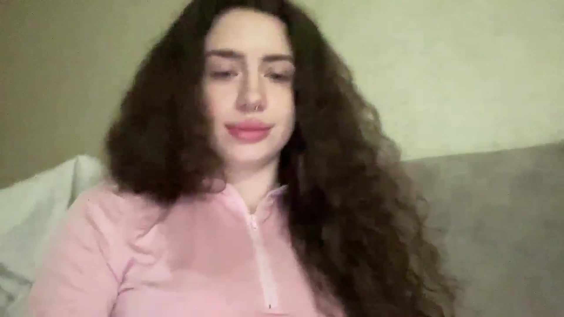 Gallery image thumbnail from CurlyDream's myfreecams stream on, 12/17/2025, 14:49 image 19 of 20