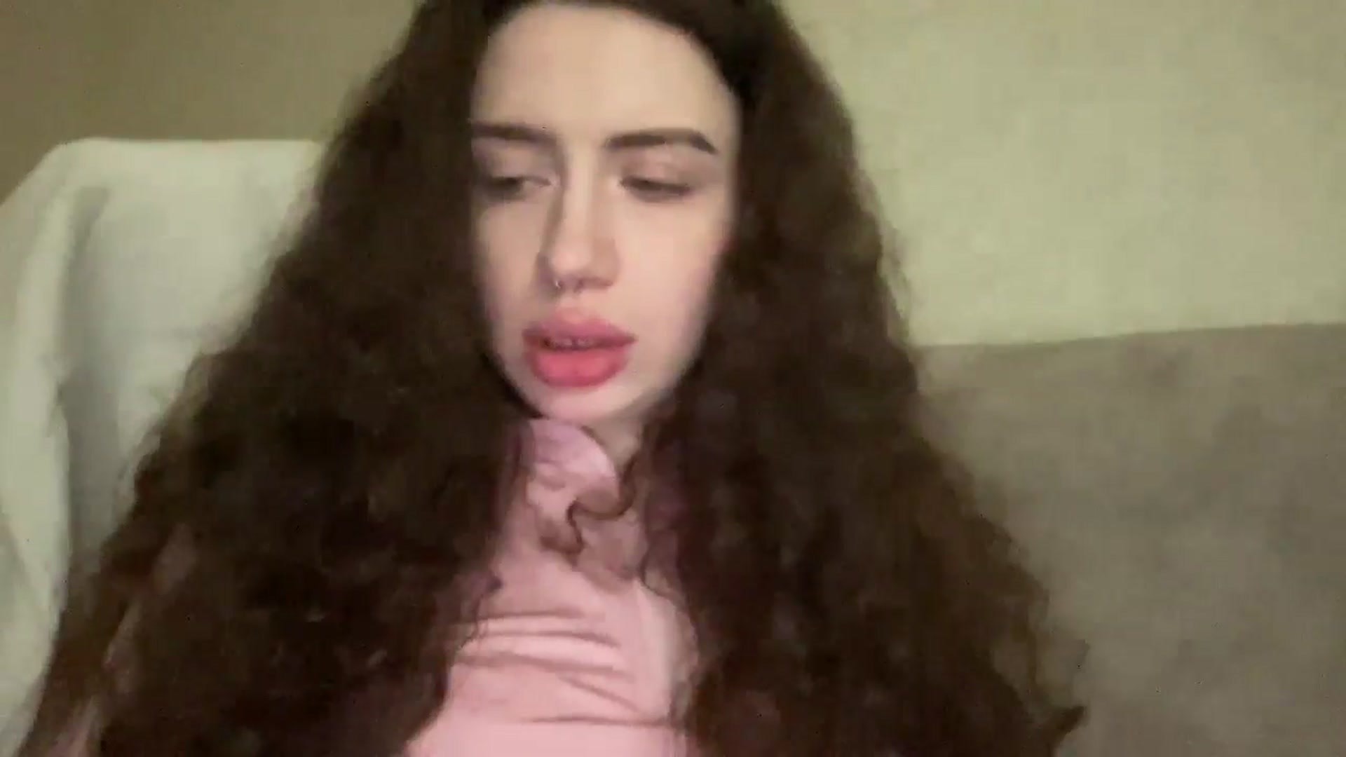 Gallery image thumbnail from CurlyDream's myfreecams stream on, 12/17/2025, 14:49 image 17 of 20