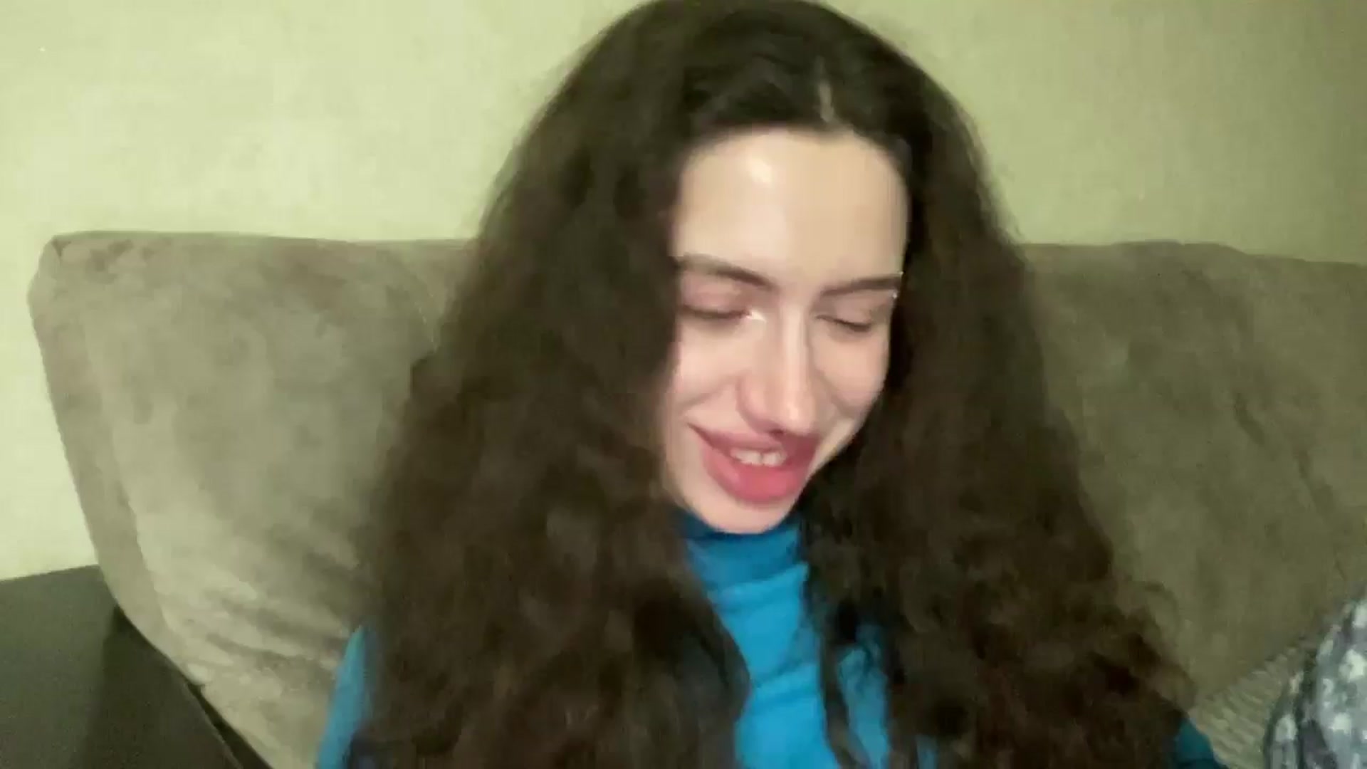 Gallery image thumbnail from CurlyDream's myfreecams stream on, 12/18/2025, 17:10 image 18 of 20
