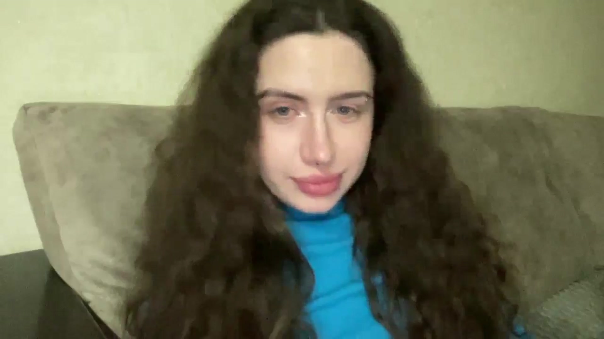 Gallery image thumbnail from CurlyDream's myfreecams stream on, 12/18/2025, 17:10 image 4 of 20