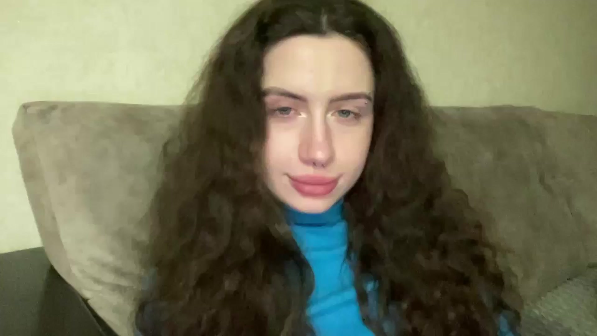 Gallery image thumbnail from CurlyDream's myfreecams stream on, 12/18/2025, 17:10 image 8 of 20