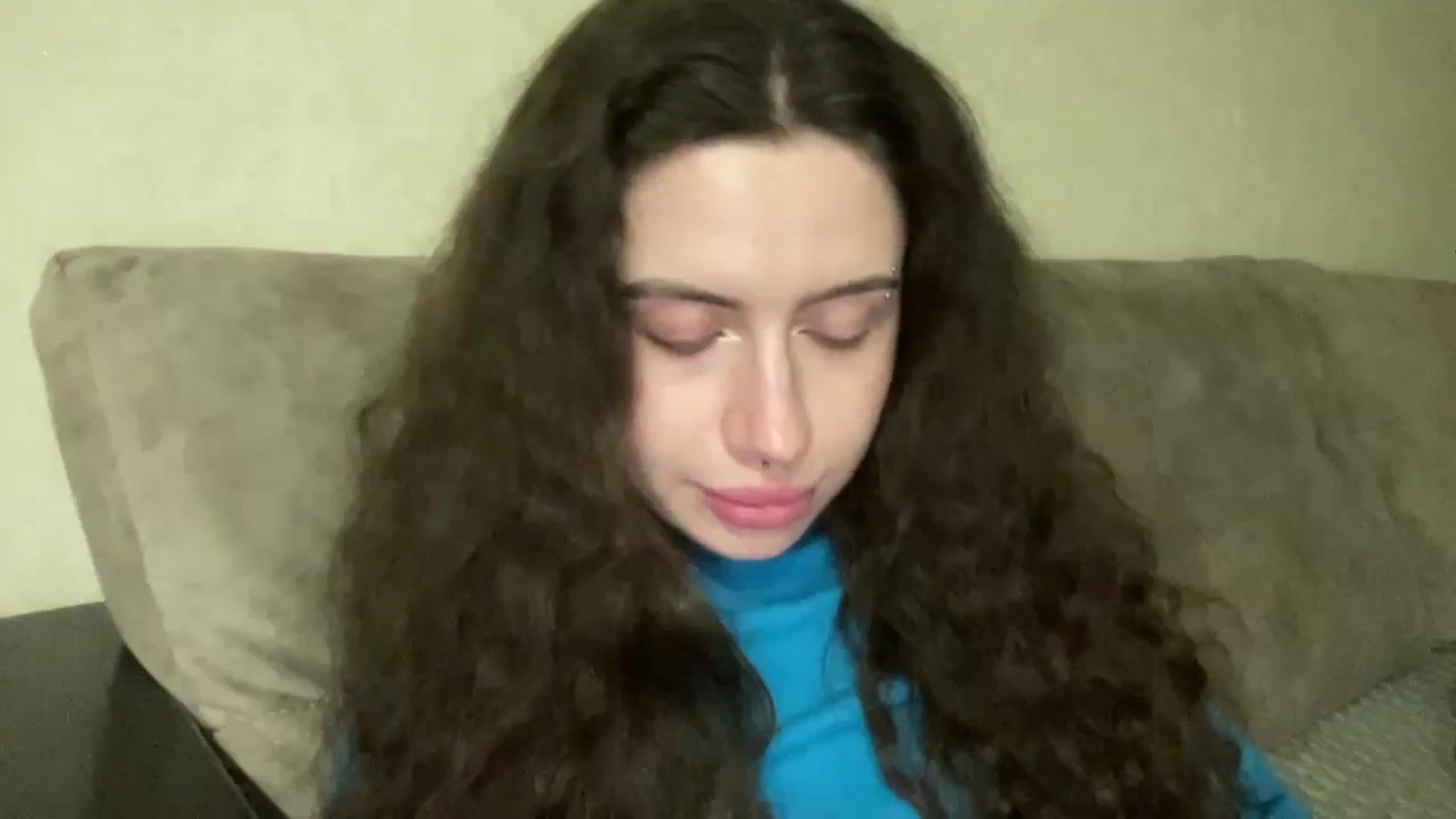 Gallery image thumbnail from CurlyDream's myfreecams stream on, 12/18/2025, 17:10 image 10 of 20