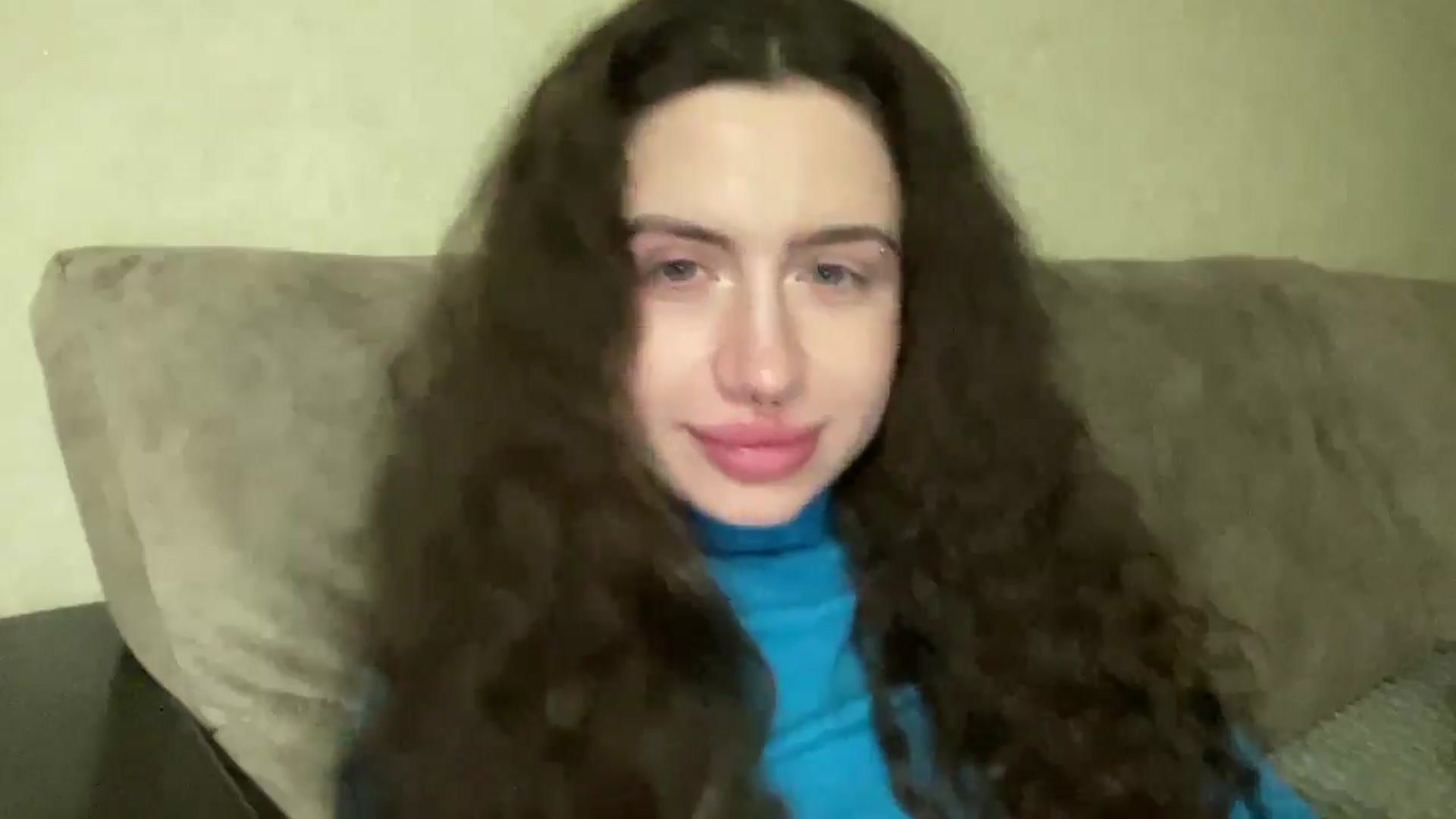 Gallery image thumbnail from CurlyDream's myfreecams stream on, 12/18/2025, 17:10 image 14 of 20