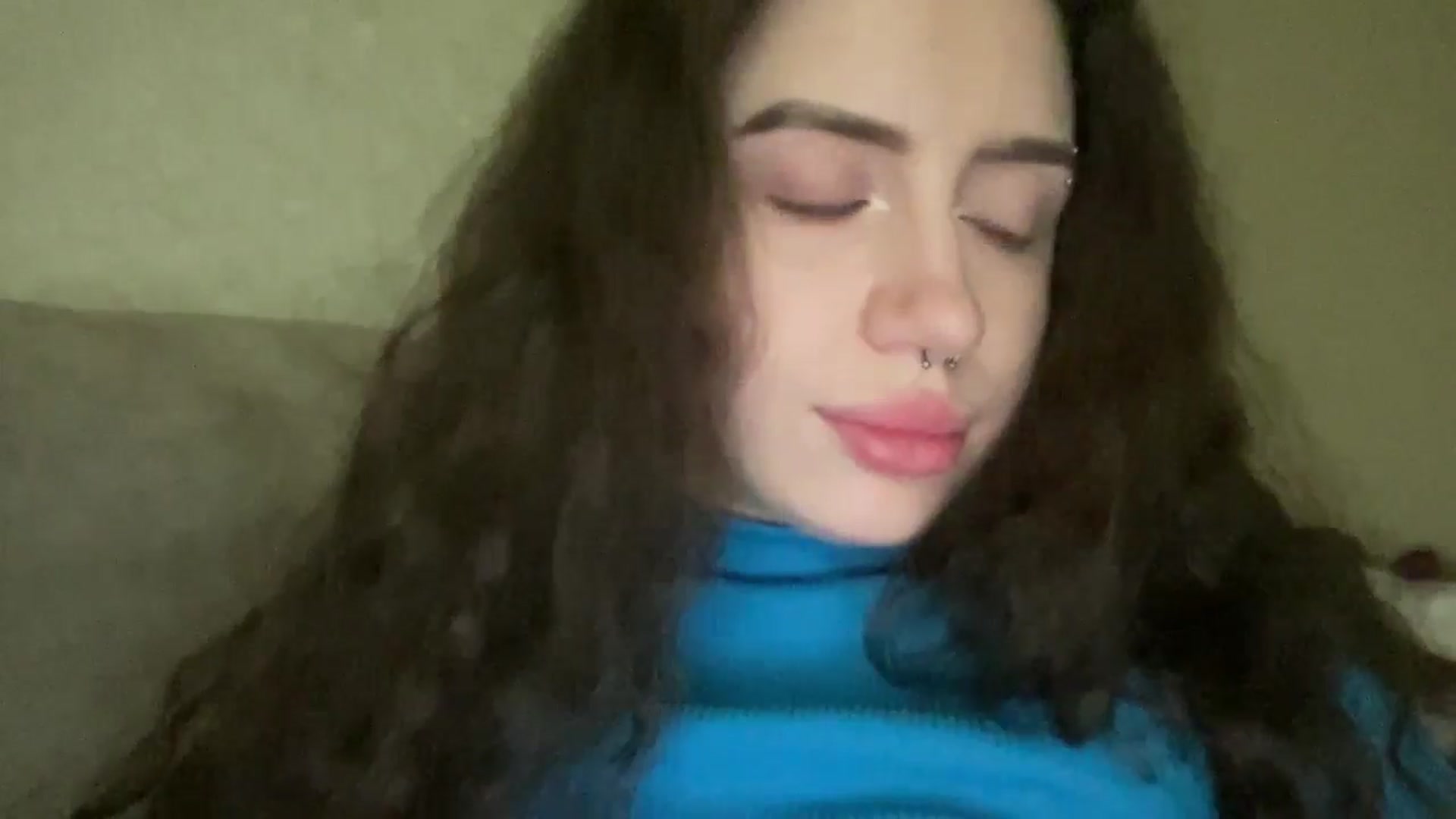Gallery image thumbnail from CurlyDream's myfreecams stream on, 12/18/2025, 18:39 image 8 of 20