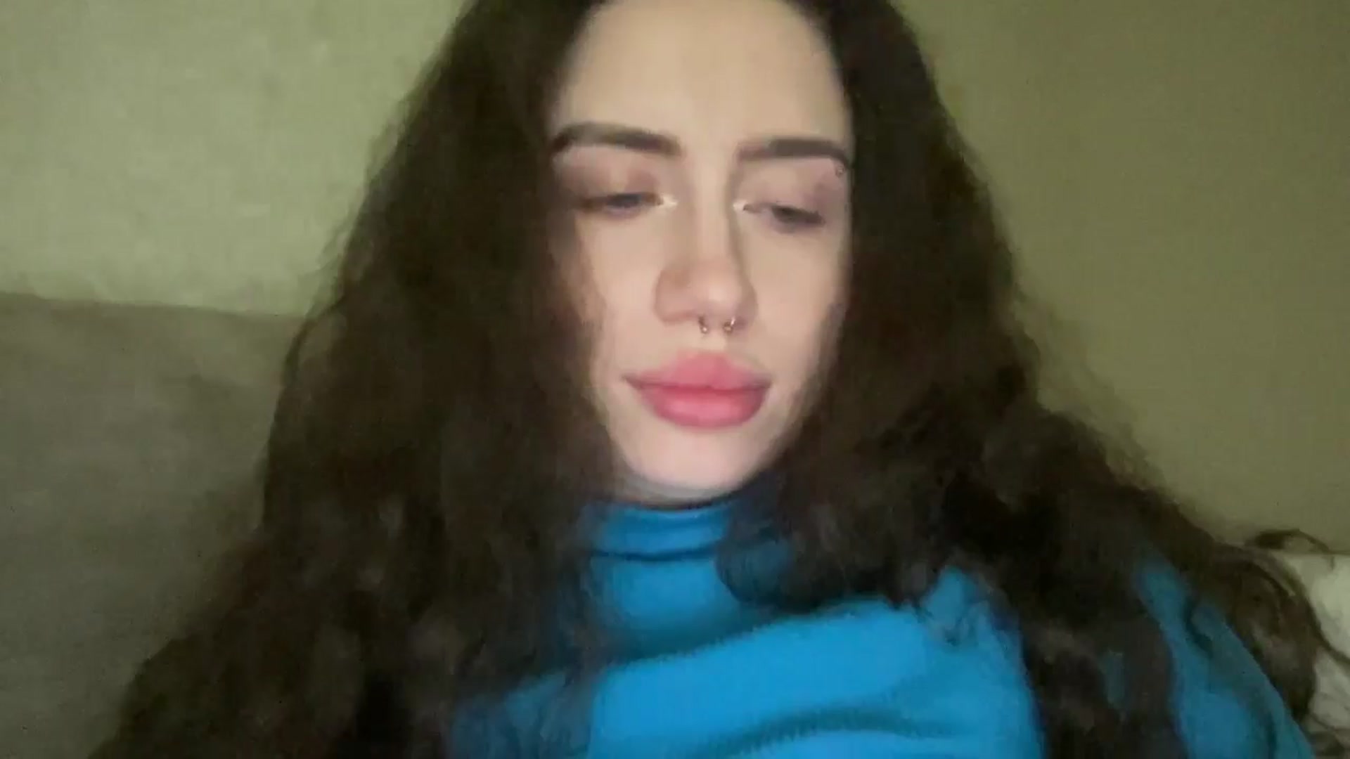 Gallery image thumbnail from CurlyDream's myfreecams stream on, 12/18/2025, 18:39 image 12 of 20