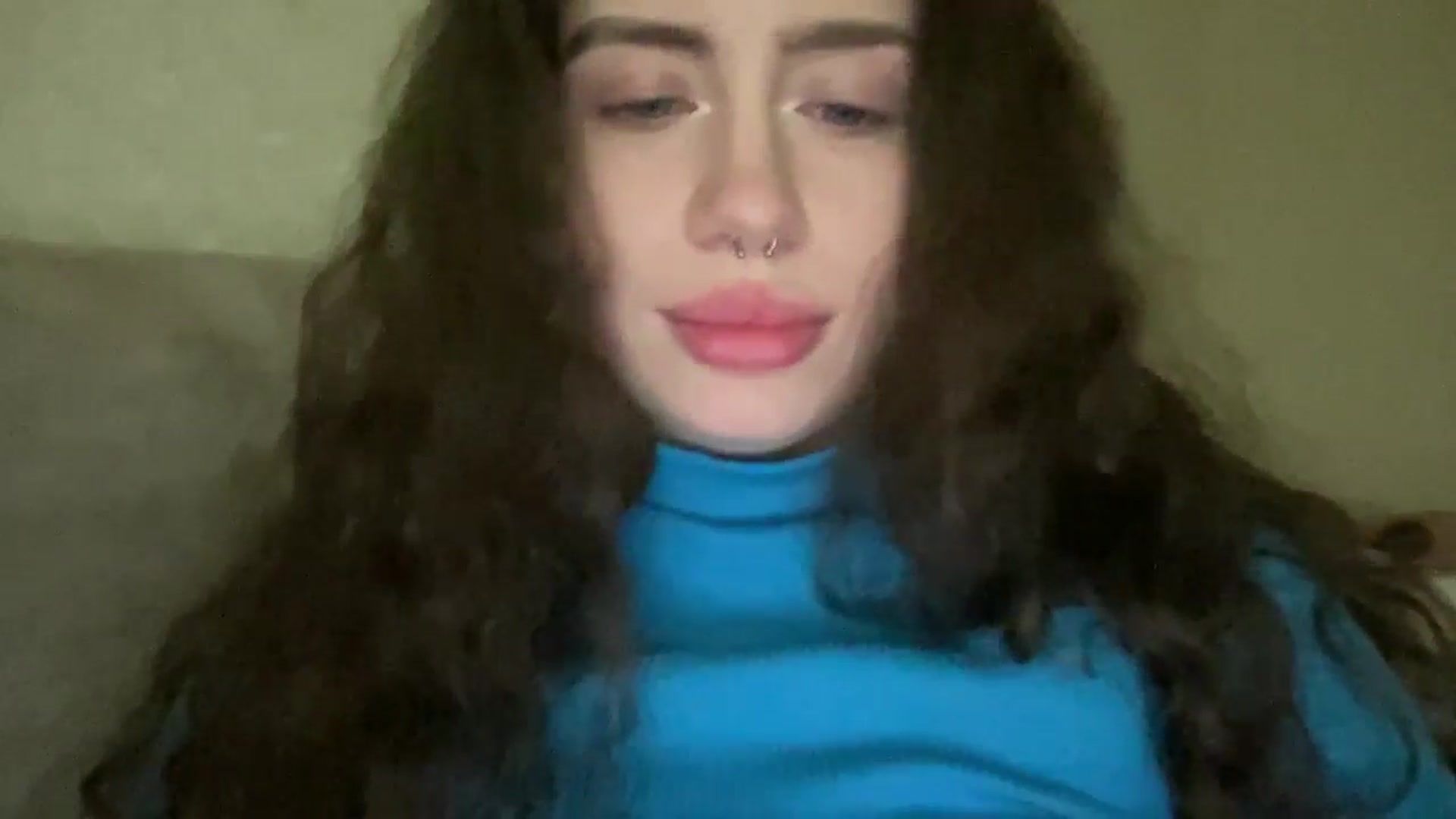 Gallery image thumbnail from CurlyDream's myfreecams stream on, 12/18/2025, 18:39 image 5 of 20