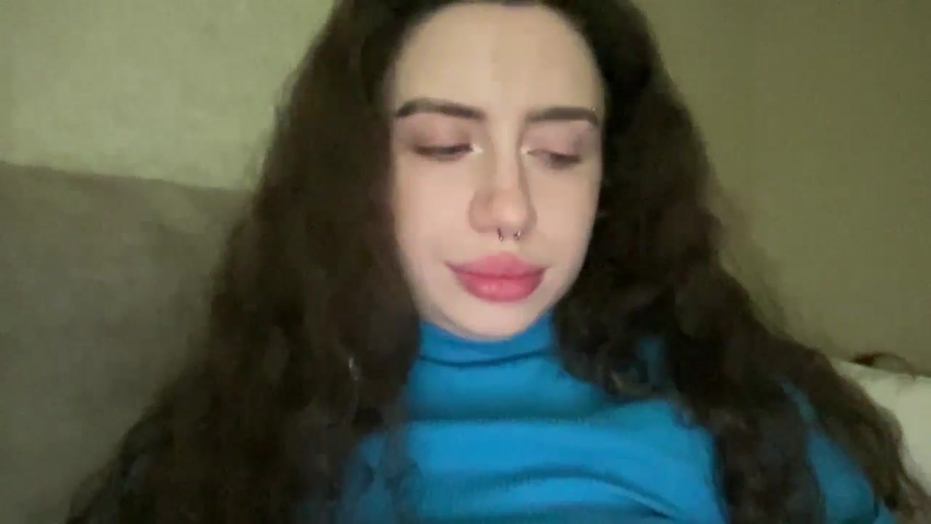 Gallery image thumbnail from CurlyDream's myfreecams stream on, 12/18/2025, 18:39 image 18 of 20