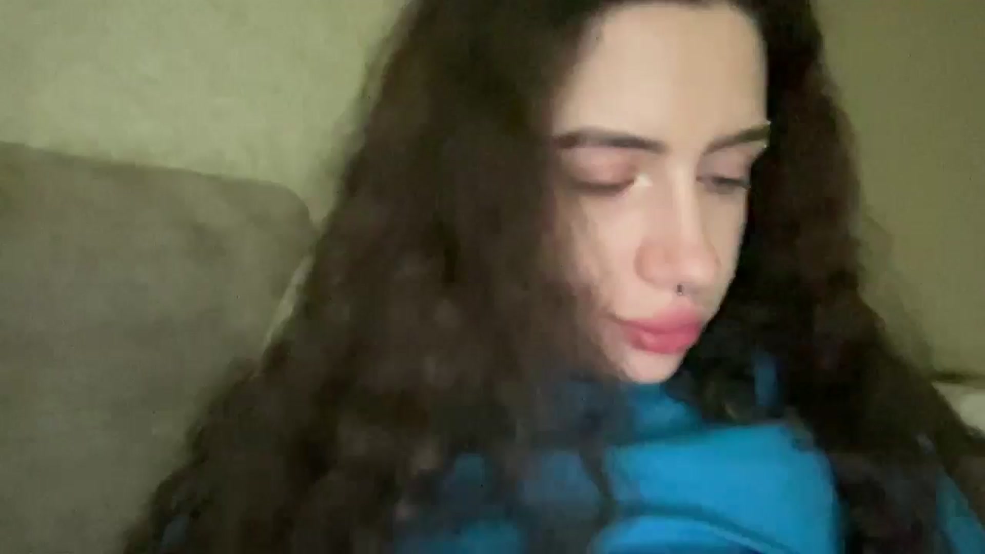 Gallery image thumbnail from CurlyDream's myfreecams stream on, 12/18/2025, 18:39 image 16 of 20