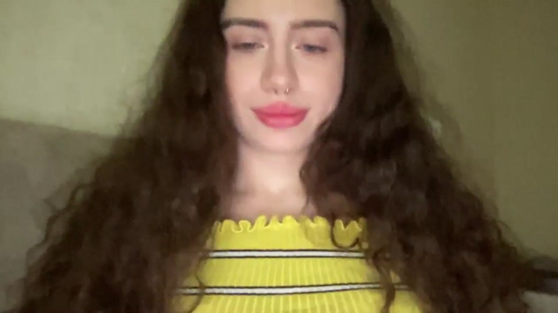 Gallery image thumbnail from CurlyDream's myfreecams stream on, 12/19/2025, 14:46 image 2 of 20