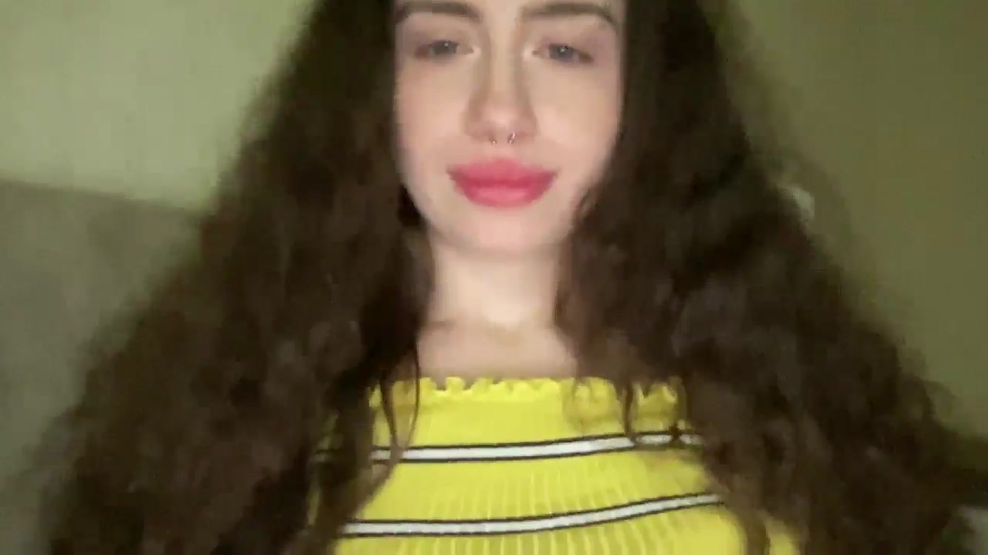 Gallery image thumbnail from CurlyDream's myfreecams stream on, 12/19/2025, 14:46 image 6 of 20