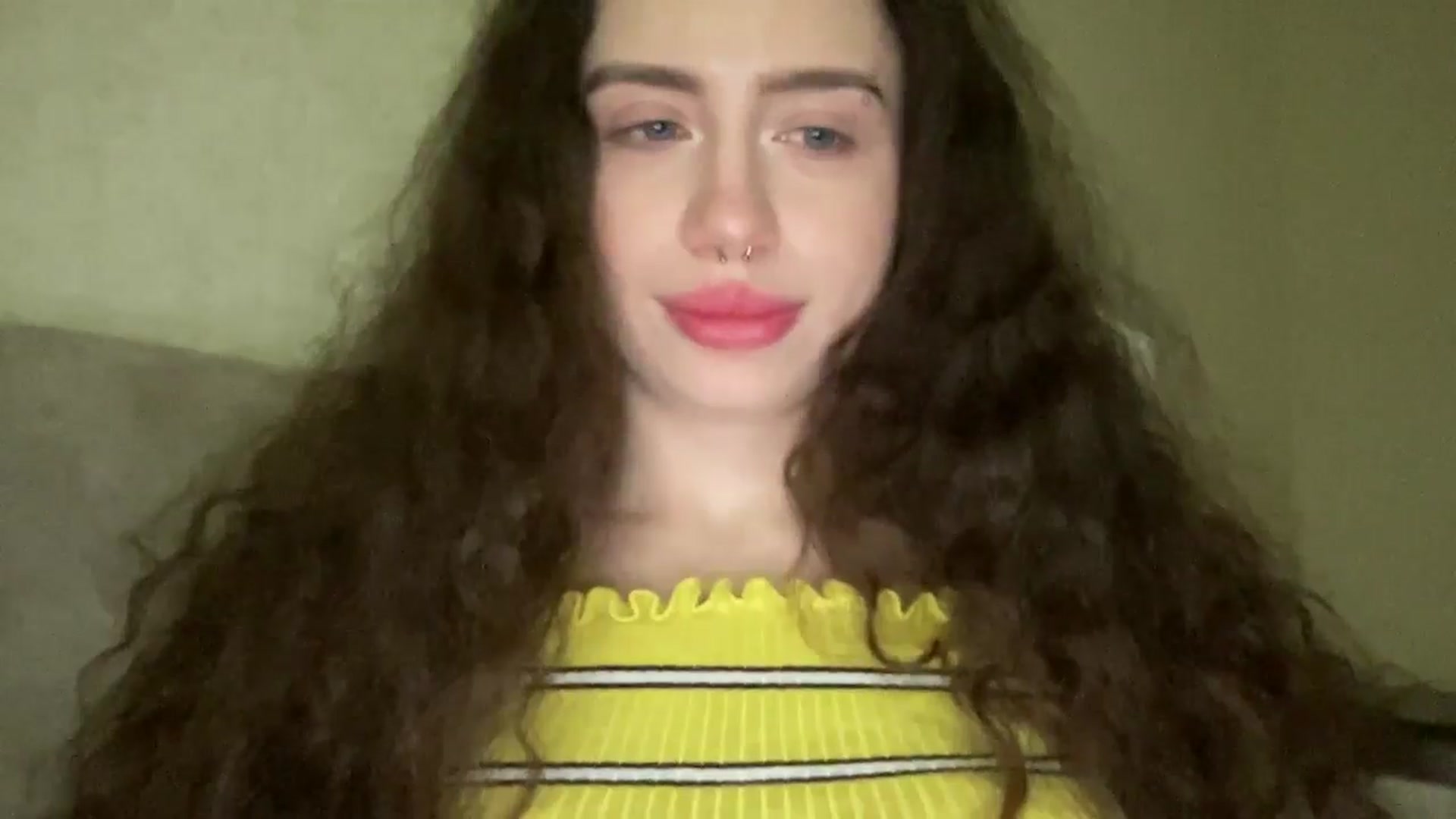 Gallery image thumbnail from CurlyDream's myfreecams stream on, 12/19/2025, 14:46 image 3 of 20