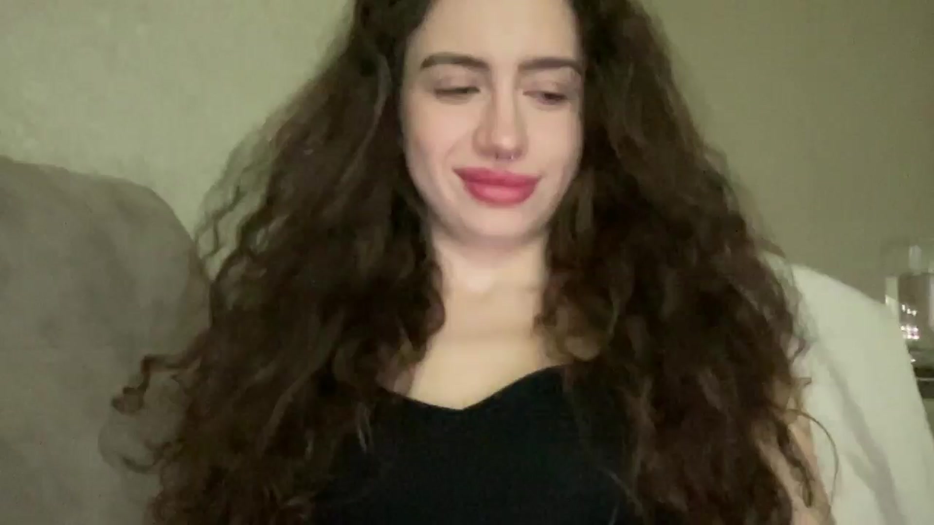 Gallery image thumbnail from CurlyDream's myfreecams stream on, 12/22/2025, 14:05 image 2 of 20