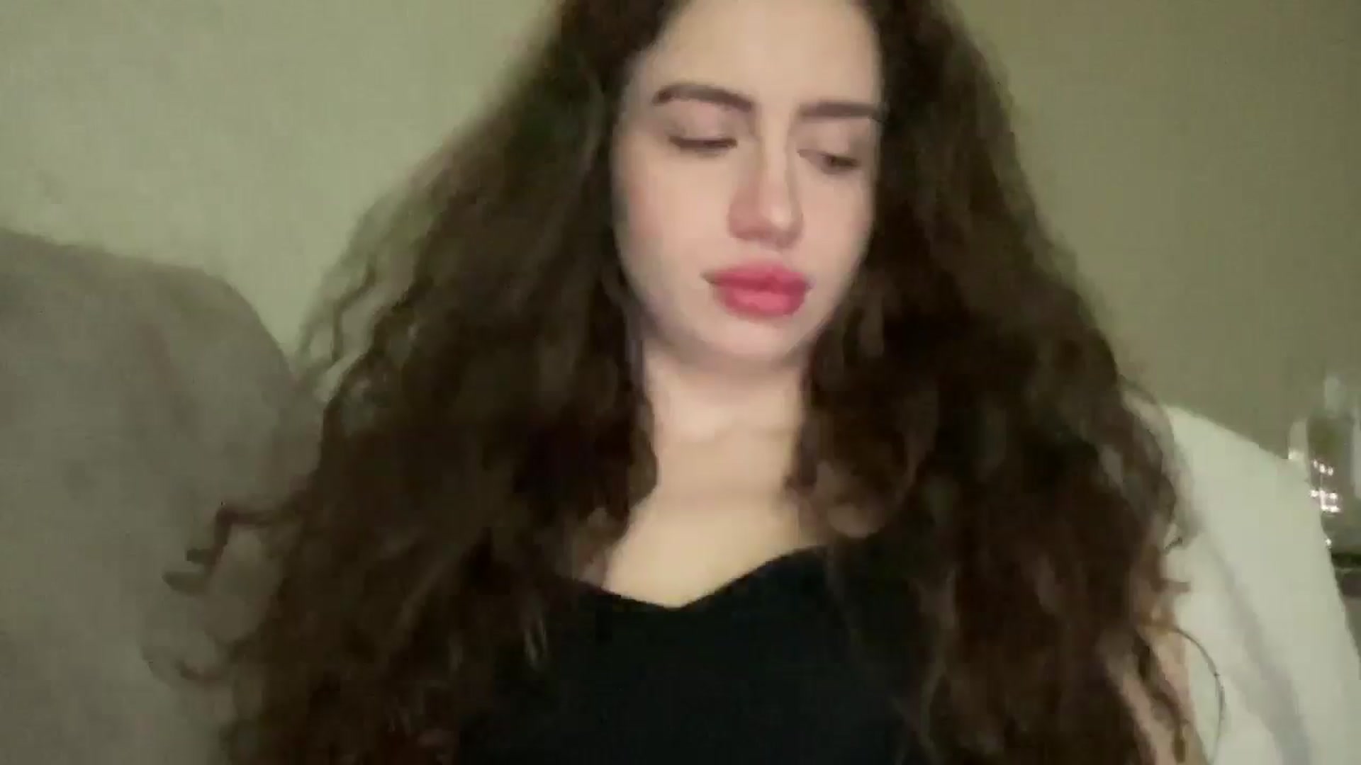 Gallery image thumbnail from CurlyDream's myfreecams stream on, 12/22/2025, 14:05 image 3 of 20