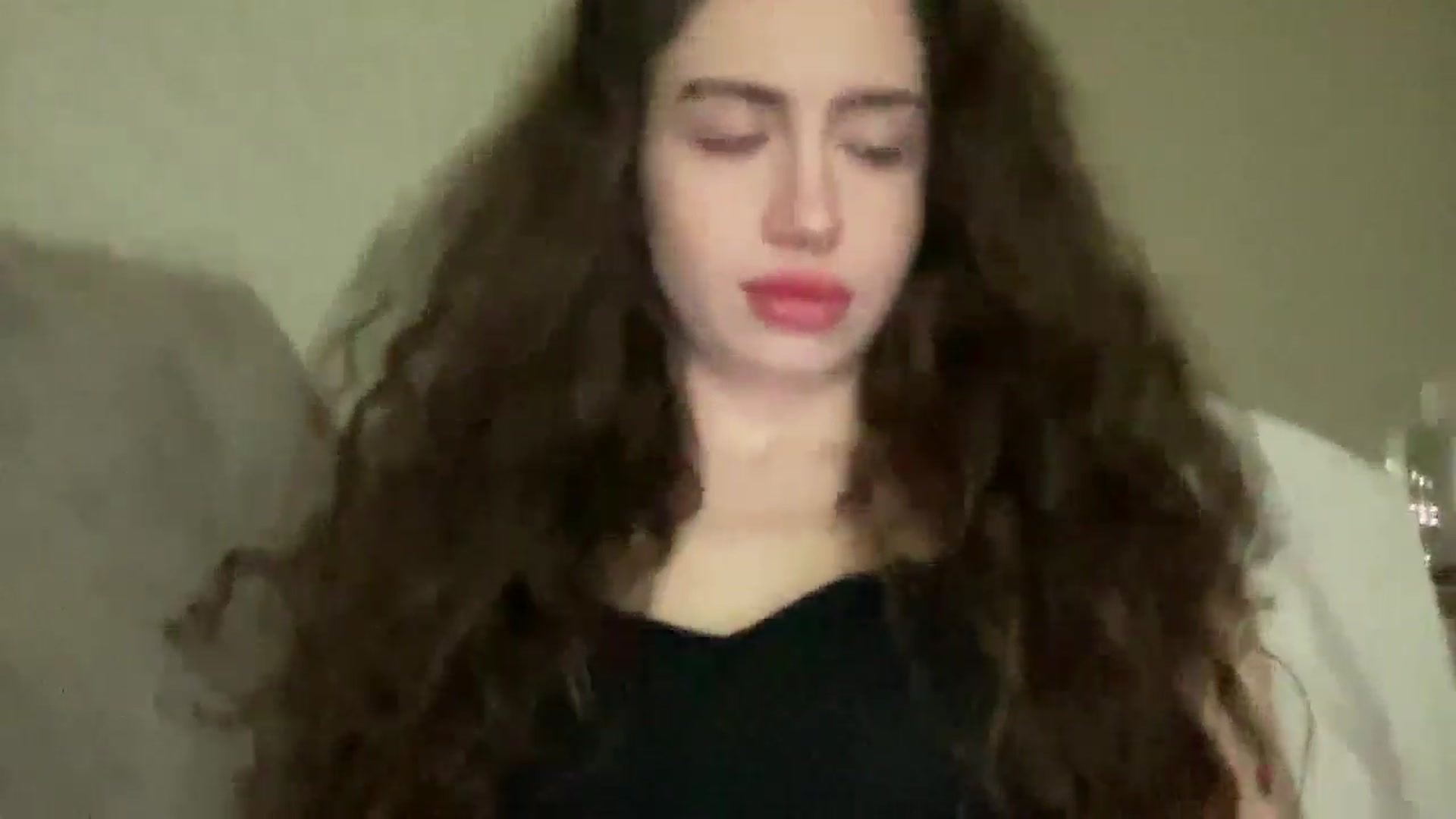Gallery image thumbnail from CurlyDream's myfreecams stream on, 12/22/2025, 14:05 image 8 of 20