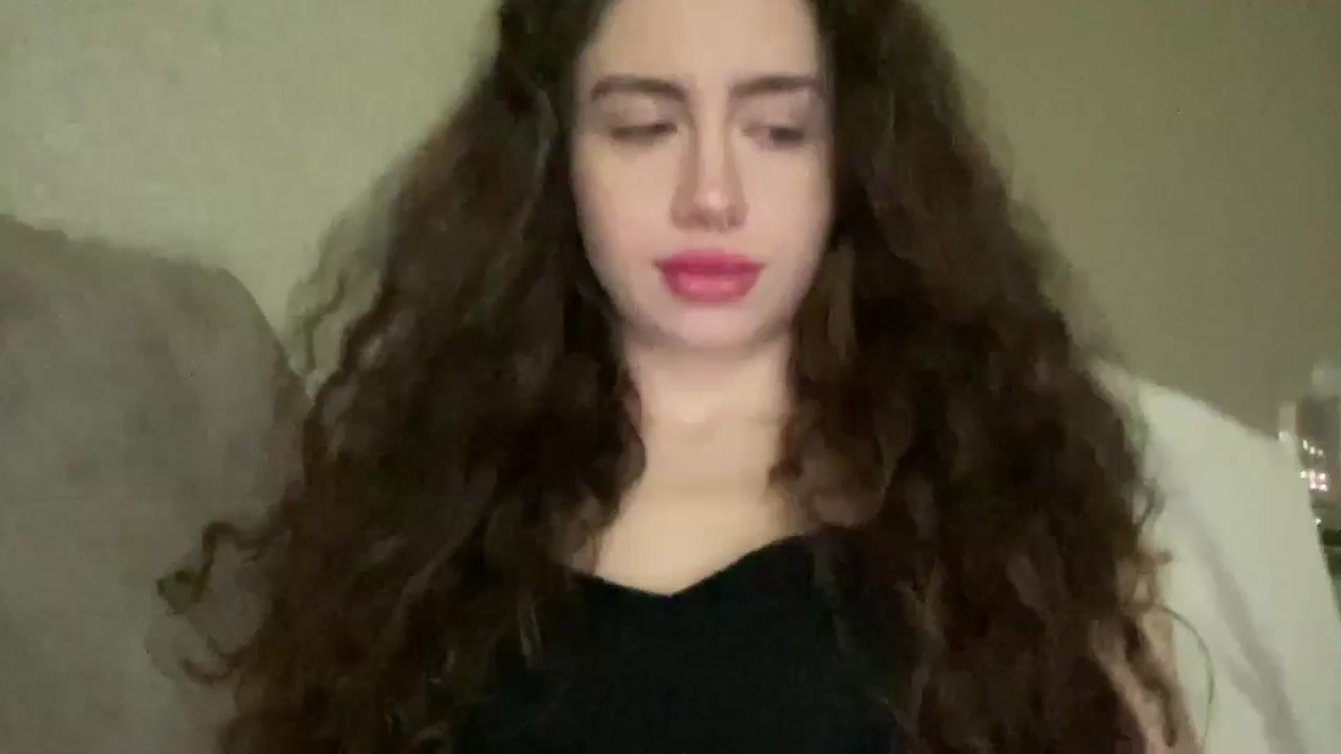 Gallery image thumbnail from CurlyDream's myfreecams stream on, 12/22/2025, 14:05 image 5 of 20