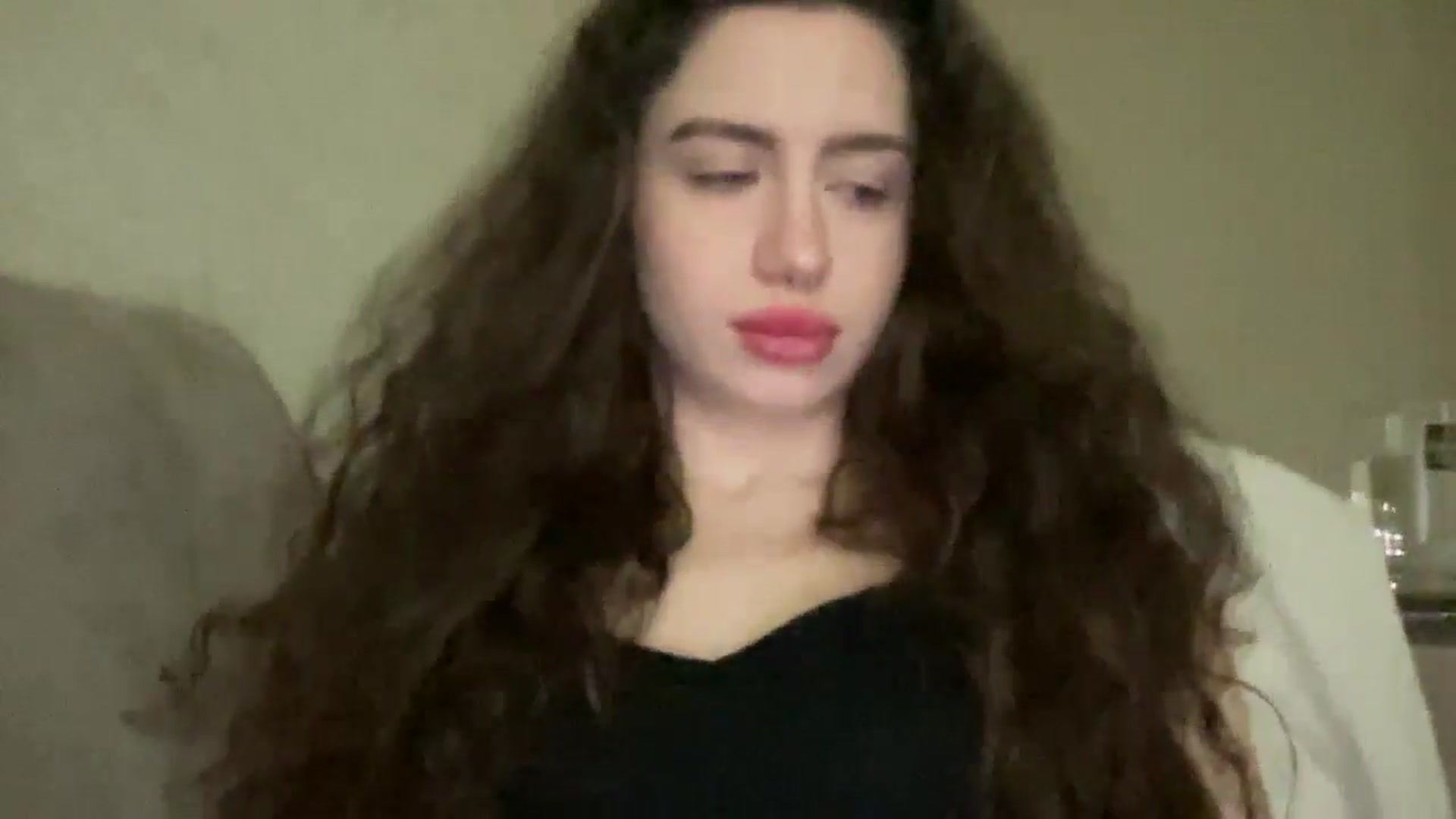 Gallery image thumbnail from CurlyDream's myfreecams stream on, 12/22/2025, 14:05 image 14 of 20