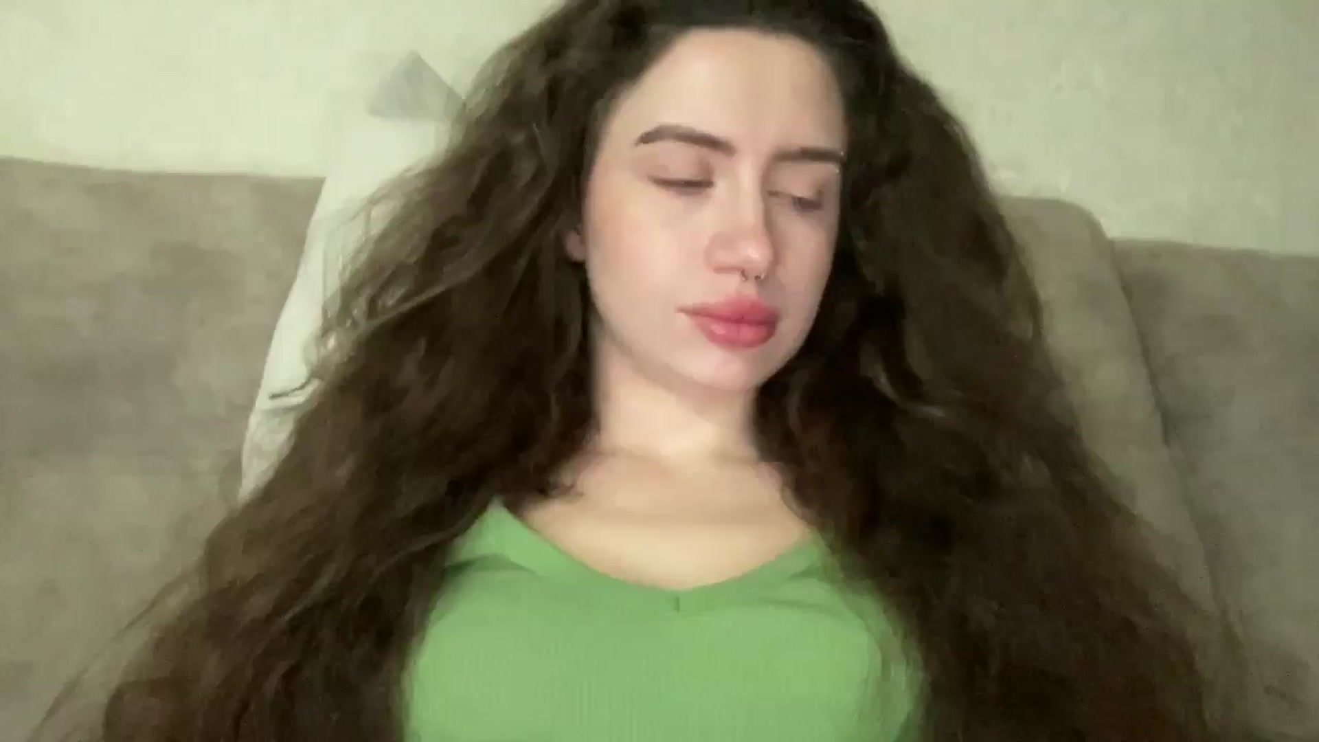 Gallery image thumbnail from CurlyDream's myfreecams stream on, 12/23/2025, 13:55 image 13 of 20