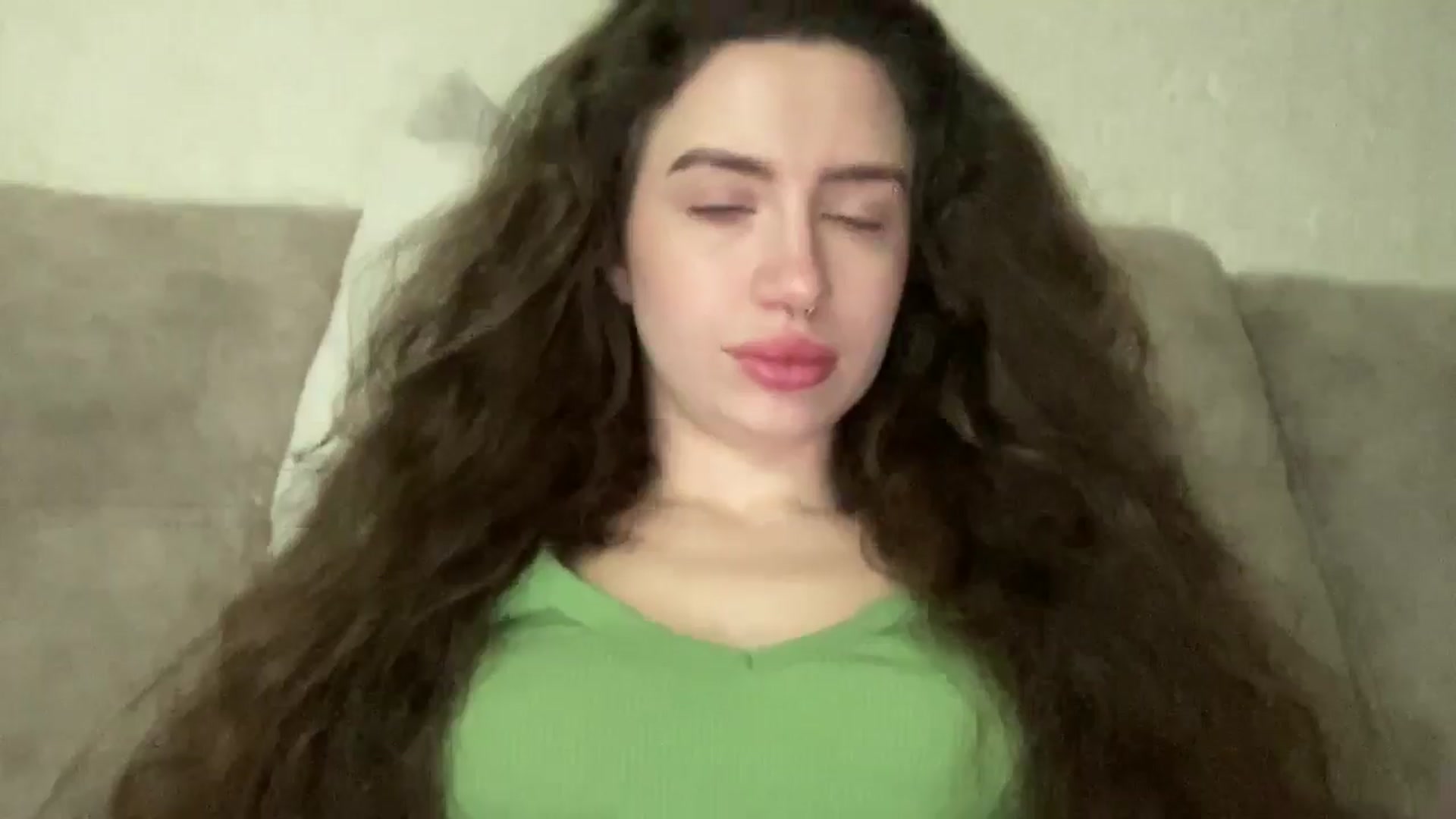 Gallery image thumbnail from CurlyDream's myfreecams stream on, 12/23/2025, 13:55 image 14 of 20