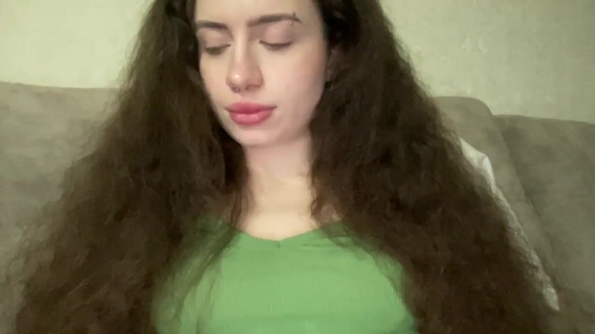 Gallery image thumbnail from CurlyDream's myfreecams stream on, 12/23/2025, 14:27 image 8 of 20