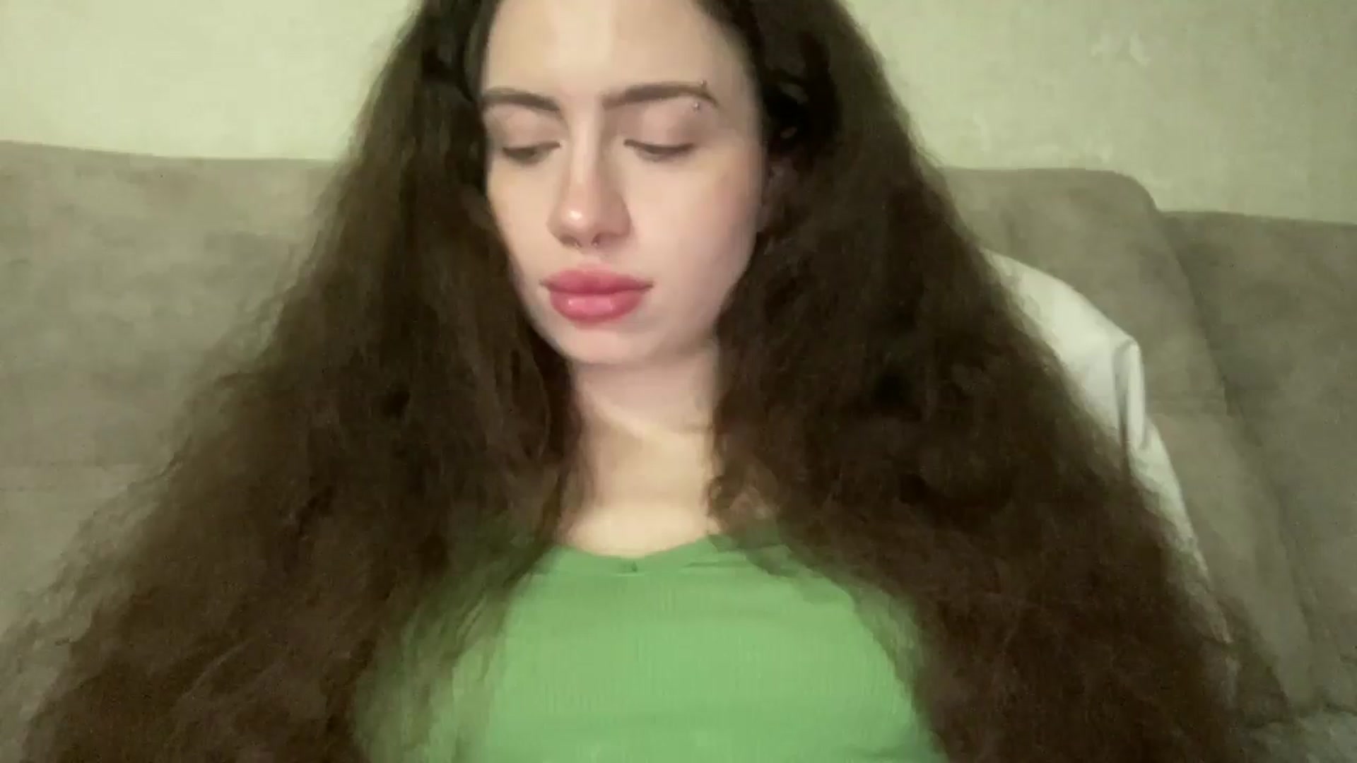 Gallery image thumbnail from CurlyDream's myfreecams stream on, 12/23/2025, 14:27 image 10 of 20