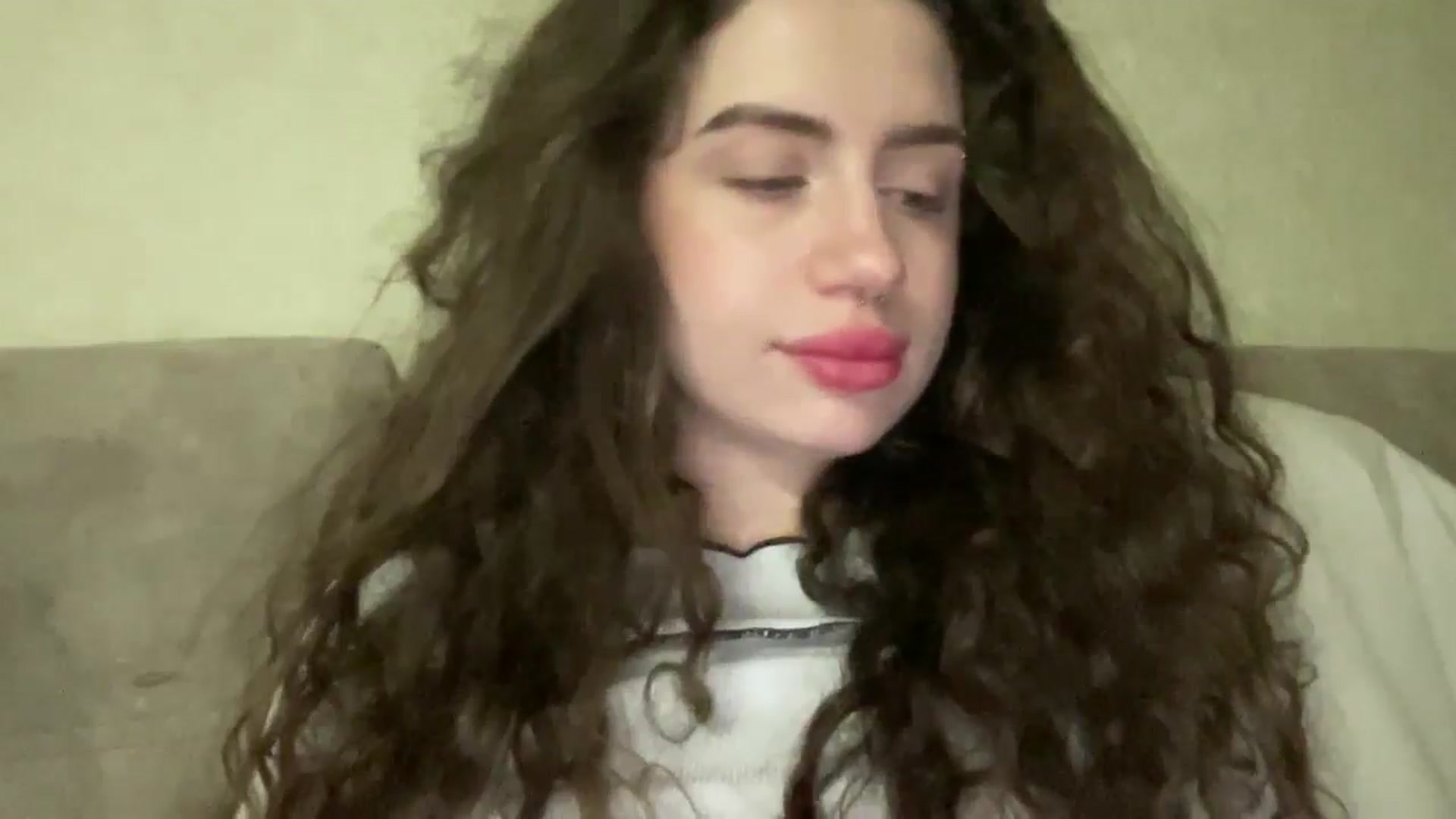 Gallery image thumbnail from CurlyDream's myfreecams stream on, 12/24/2025, 17:35 image 7 of 20