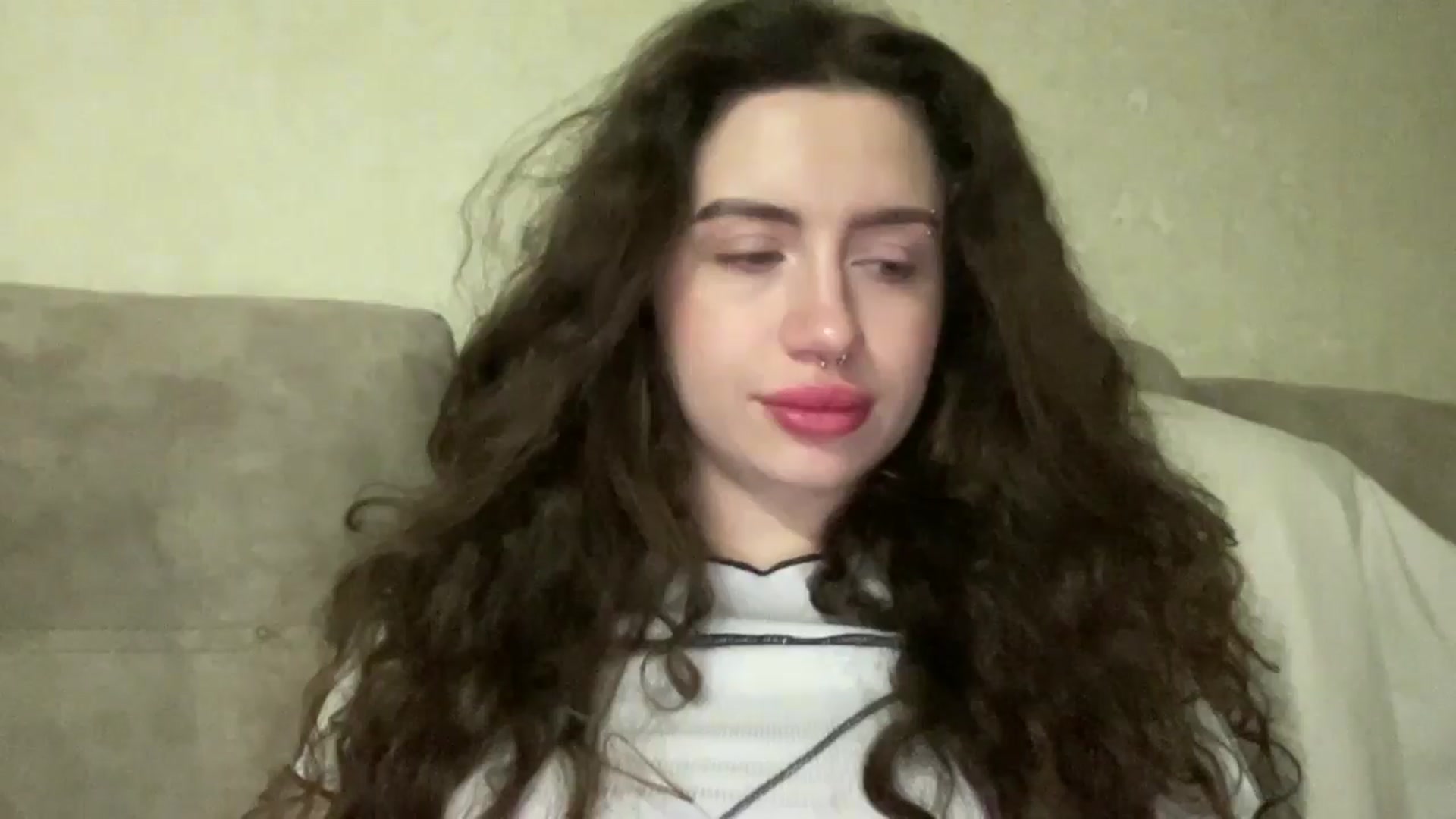 Gallery image thumbnail from CurlyDream's myfreecams stream on, 12/24/2025, 17:35 image 17 of 20