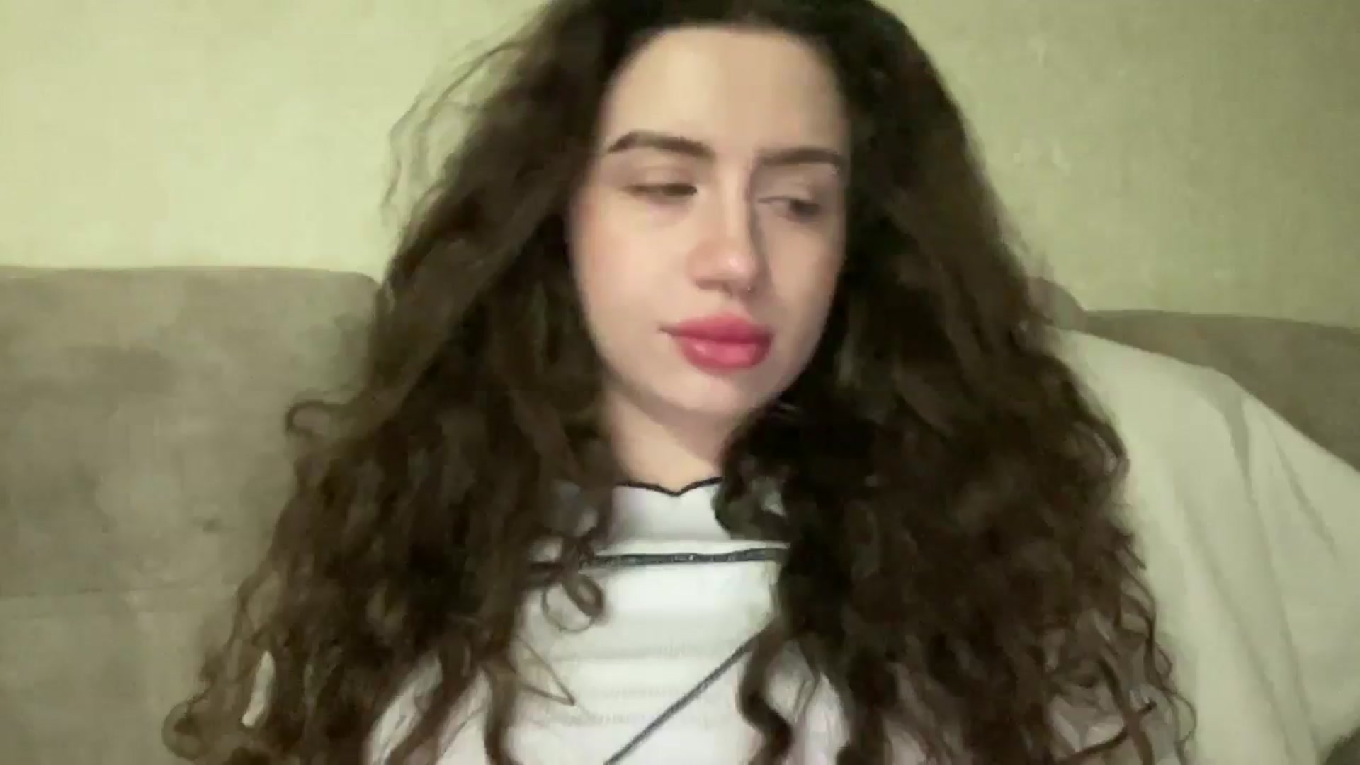Gallery image thumbnail from CurlyDream's myfreecams stream on, 12/24/2025, 17:35 image 9 of 20