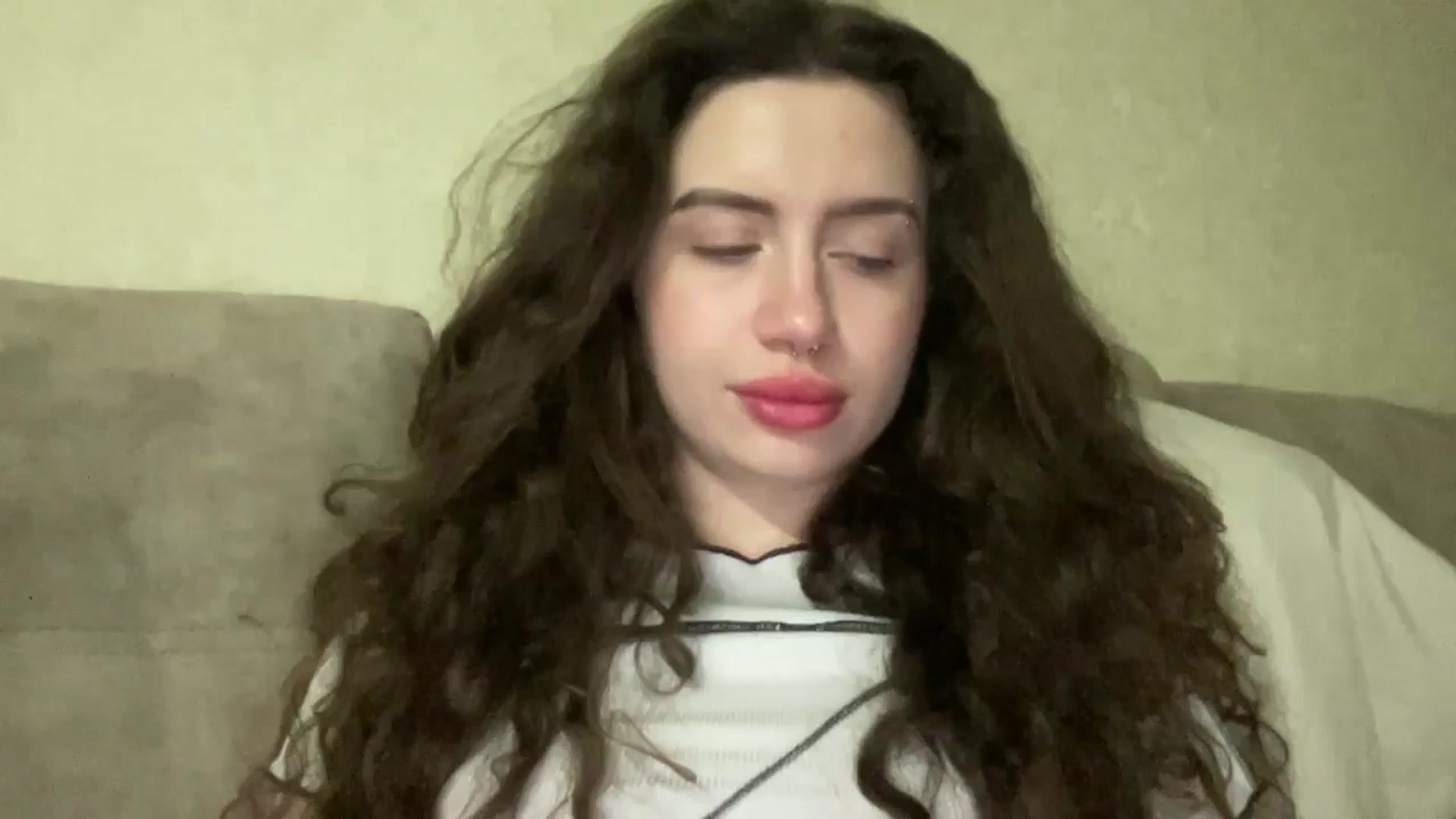 Gallery image thumbnail from CurlyDream's myfreecams stream on, 12/24/2025, 17:35 image 12 of 20