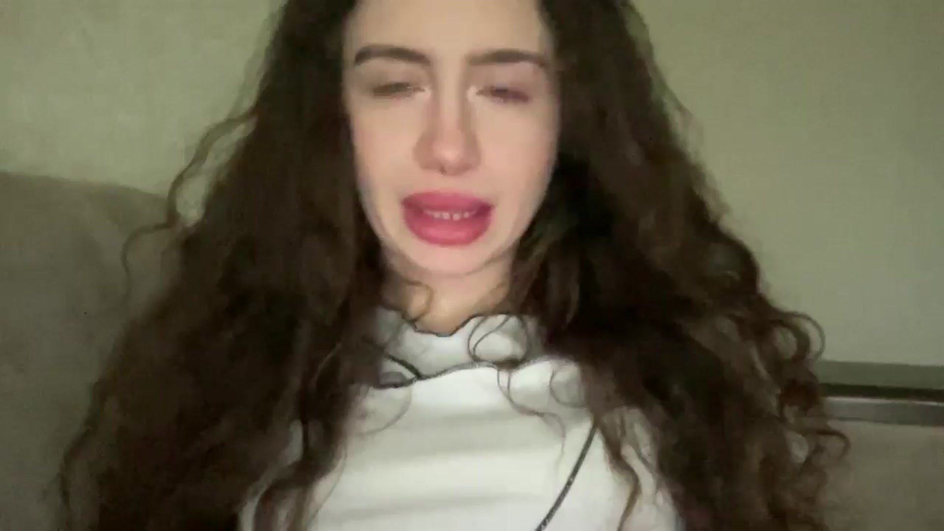 Gallery image thumbnail from CurlyDream's myfreecams stream on, 12/30/2025, 14:35 image 7 of 20