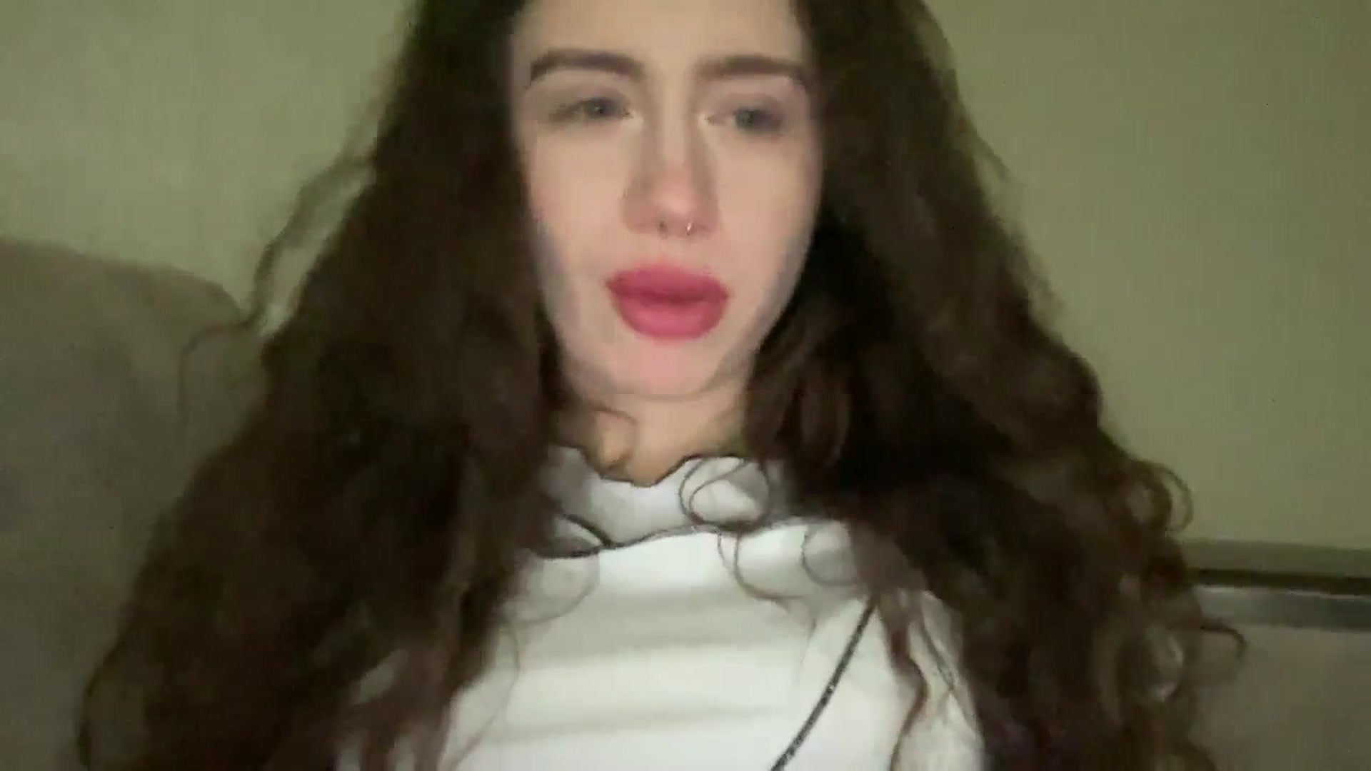 Gallery image thumbnail from CurlyDream's myfreecams stream on, 12/30/2025, 14:35 image 17 of 20