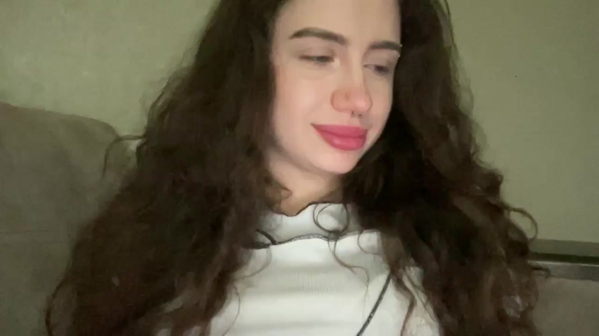 Gallery image thumbnail from CurlyDream's myfreecams stream on, 12/30/2025, 14:35 image 11 of 20