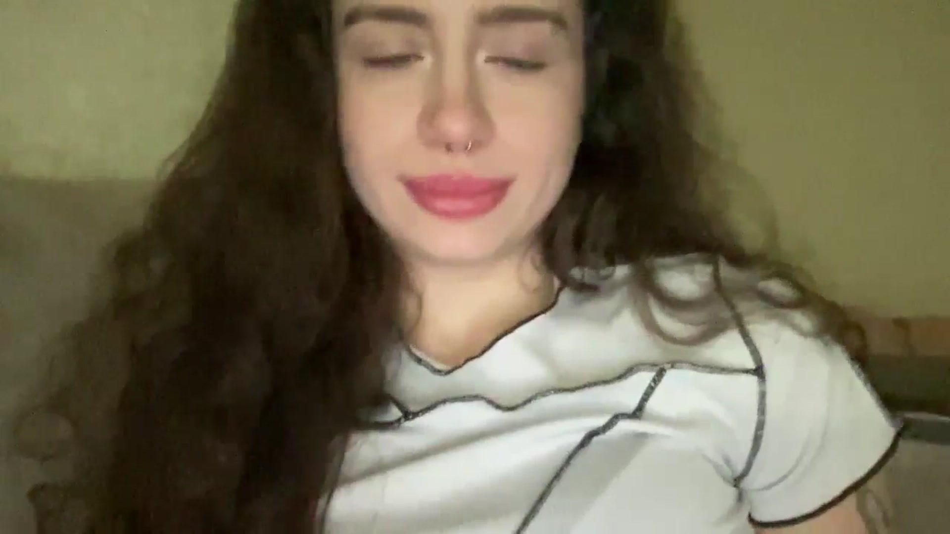 Gallery image thumbnail from CurlyDream's myfreecams stream on, 12/30/2025, 15:52 image 8 of 20