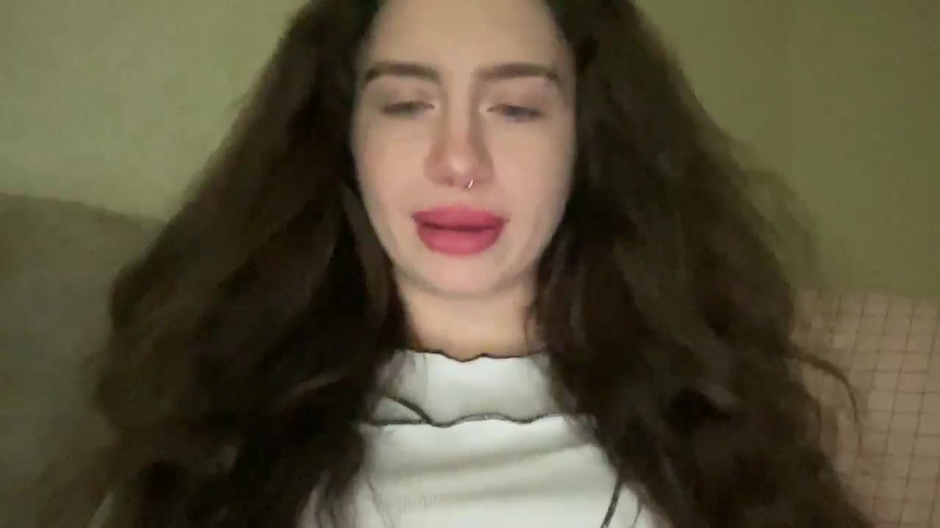 Gallery image thumbnail from CurlyDream's myfreecams stream on, 12/30/2025, 20:42 image 2 of 20