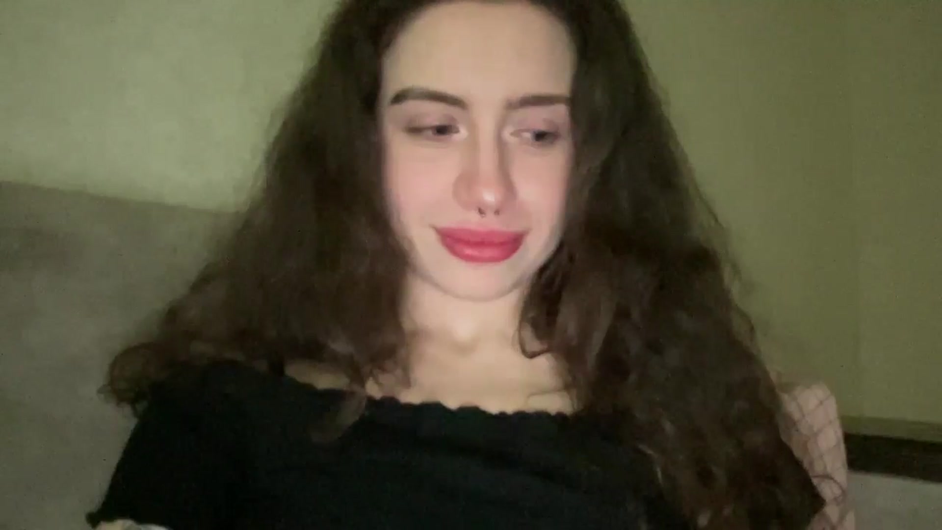 Gallery image thumbnail from CurlyDream's myfreecams stream on, 01/02/2026, 22:58 image 5 of 20
