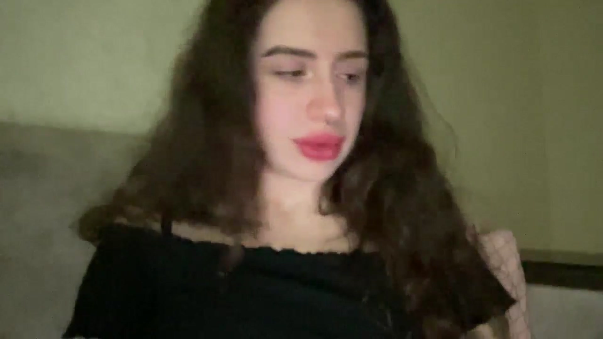 Gallery image thumbnail from CurlyDream's myfreecams stream on, 01/02/2026, 22:58 image 3 of 20