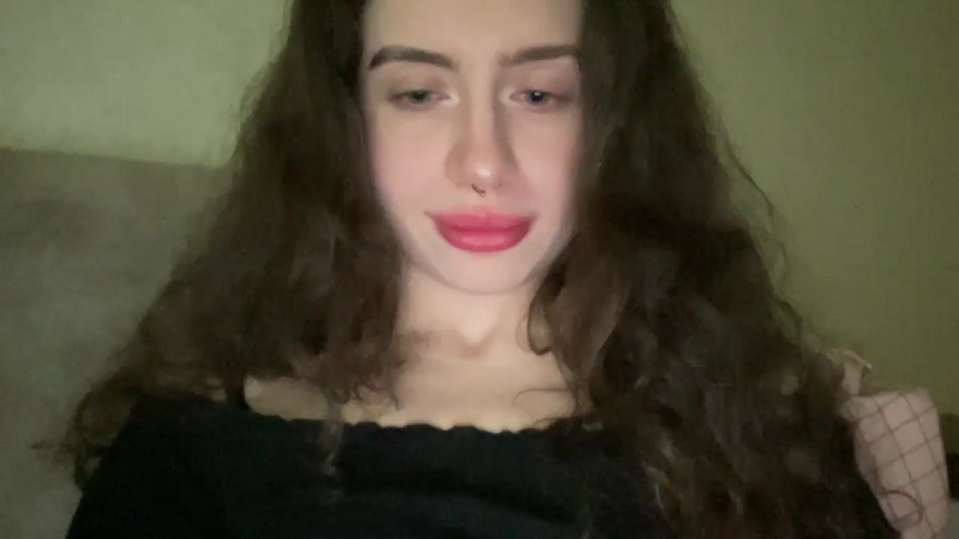 Gallery image thumbnail from CurlyDream's myfreecams stream on, 01/02/2026, 22:58 image 7 of 20