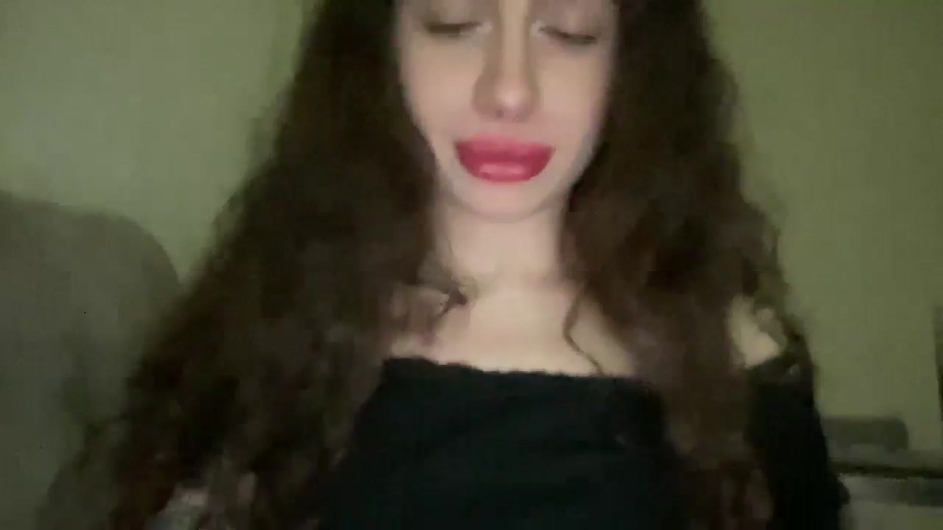 Gallery image thumbnail from CurlyDream's myfreecams stream on, 01/03/2026, 24:21 image 6 of 20