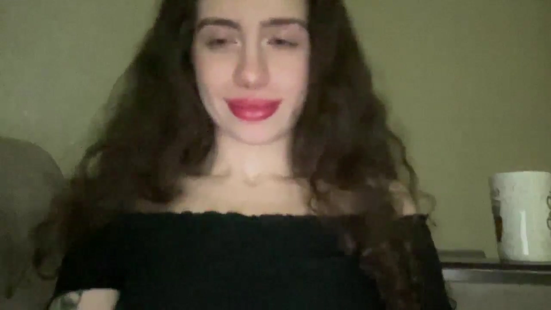 Gallery image thumbnail from CurlyDream's myfreecams stream on, 01/03/2026, 24:21 image 15 of 20