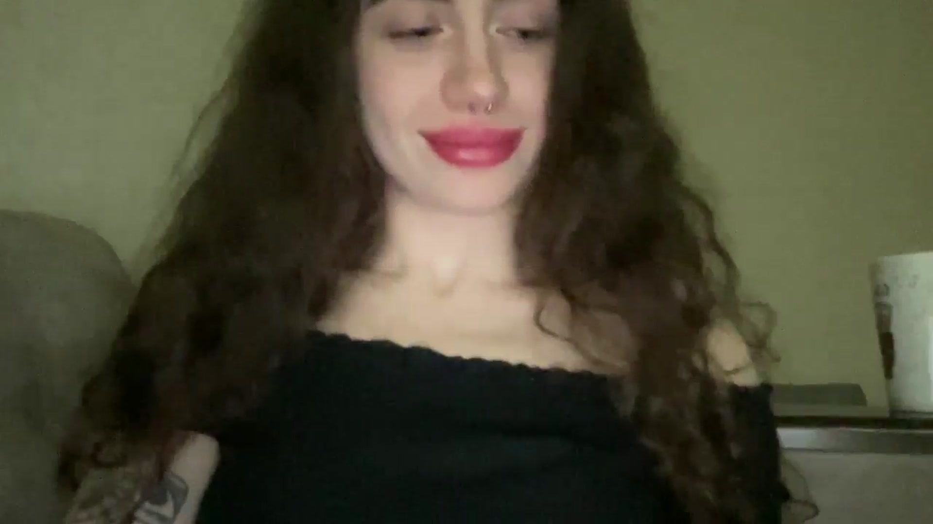 Gallery image thumbnail from CurlyDream's myfreecams stream on, 01/03/2026, 24:21 image 20 of 20